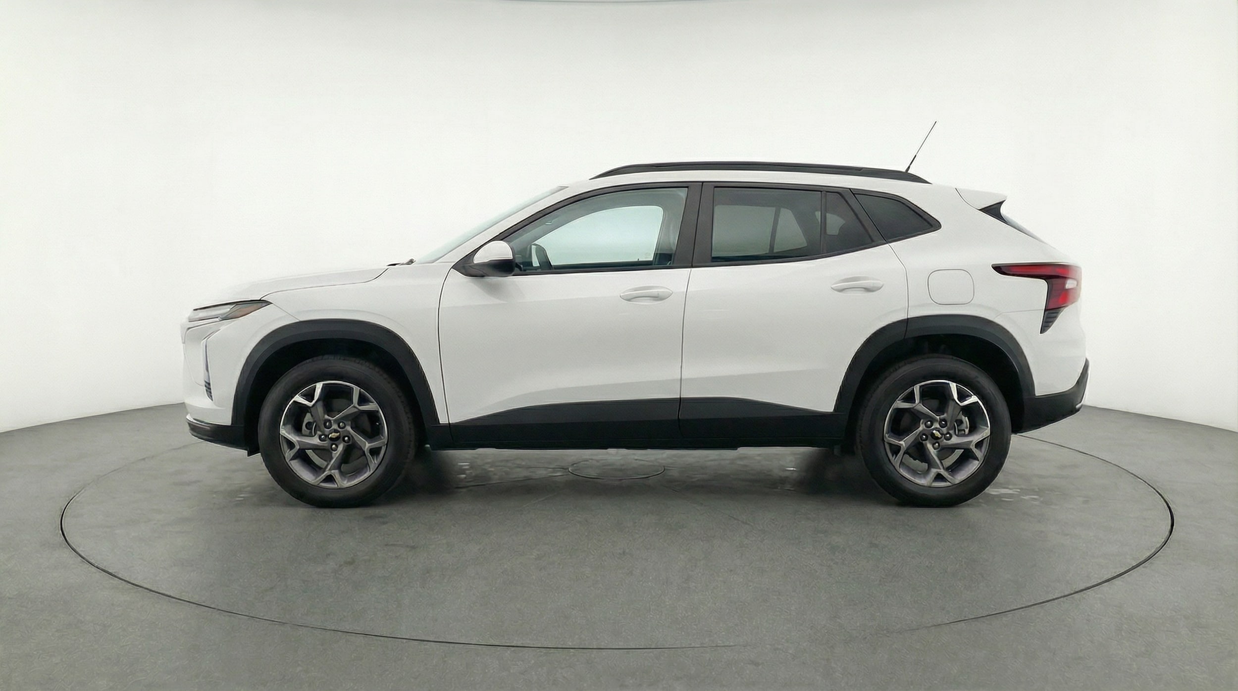 Thumbnail: 2025 Chevrolet Trax - 4