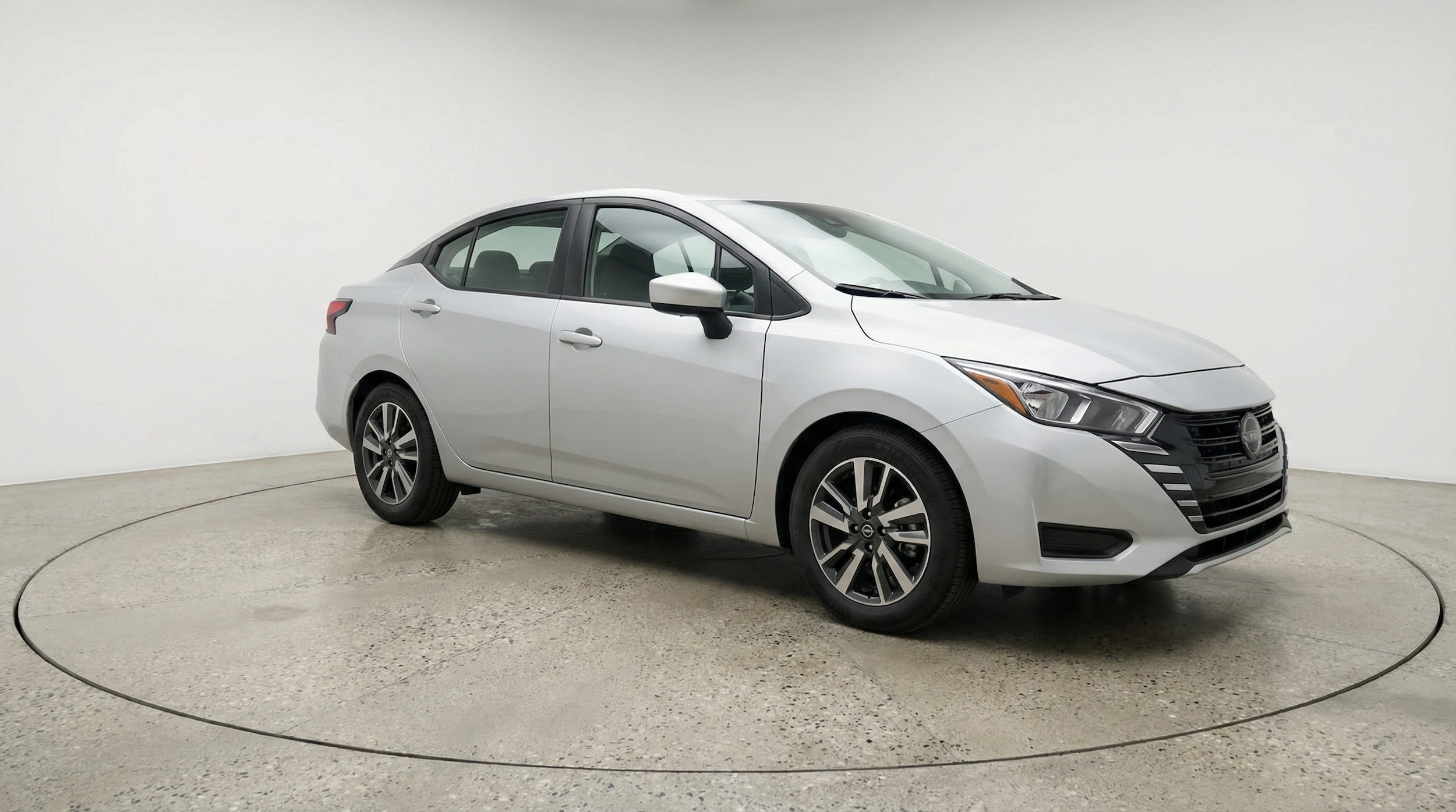 2025 Nissan Versa SV FWD