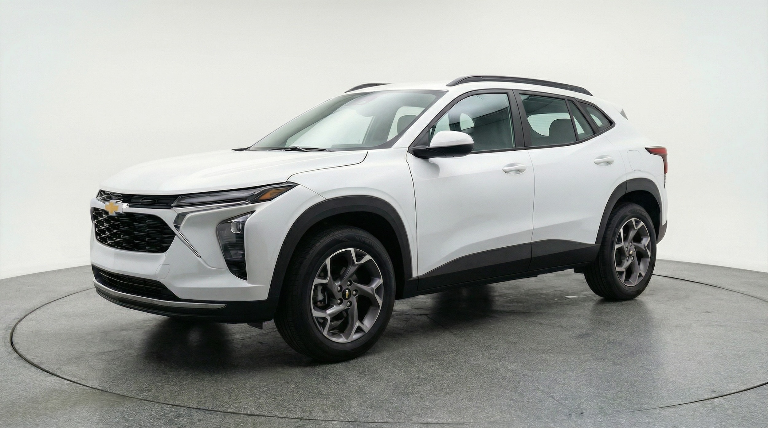 Thumbnail: 2025 Chevrolet Trax - 3