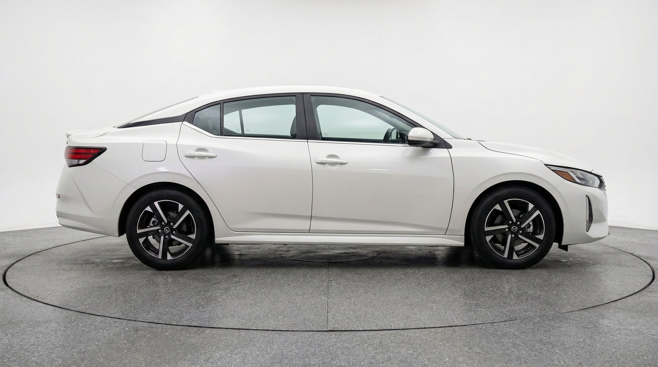 Thumbnail: 2025 Nissan Sentra - 11