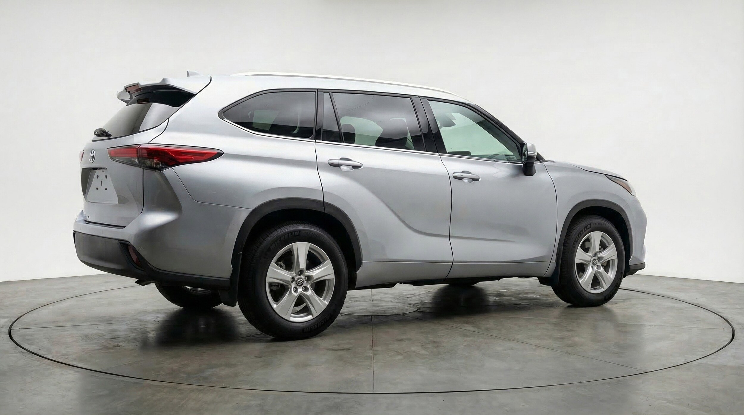 Thumbnail: 2025 Toyota Highlander - 9