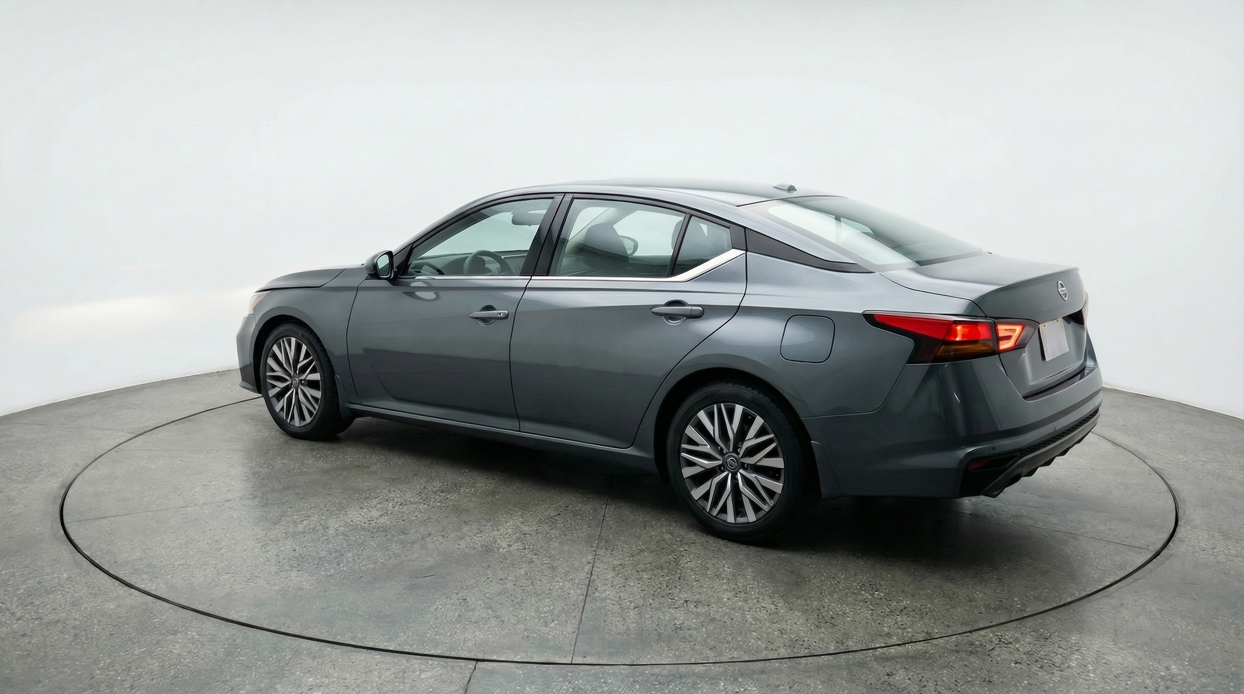 Thumbnail: 2025 Nissan Altima - 5