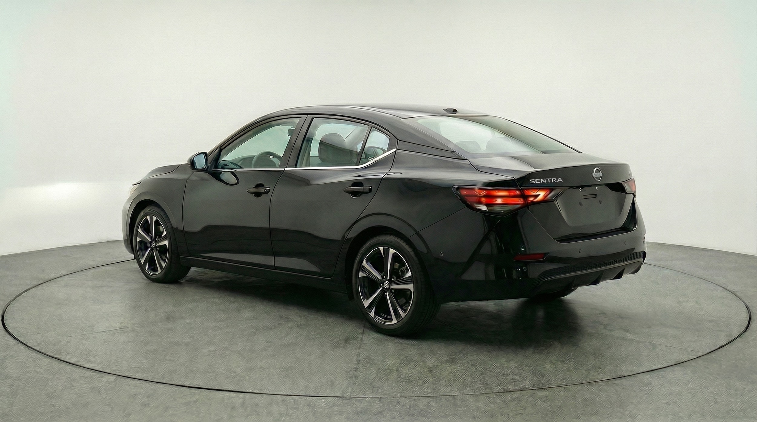 Thumbnail: 2025 Nissan Sentra - 5