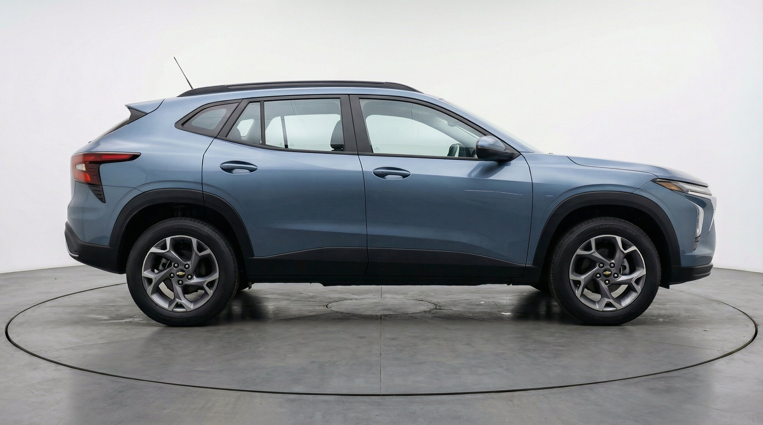 Thumbnail: 2025 Chevrolet Trax - 11