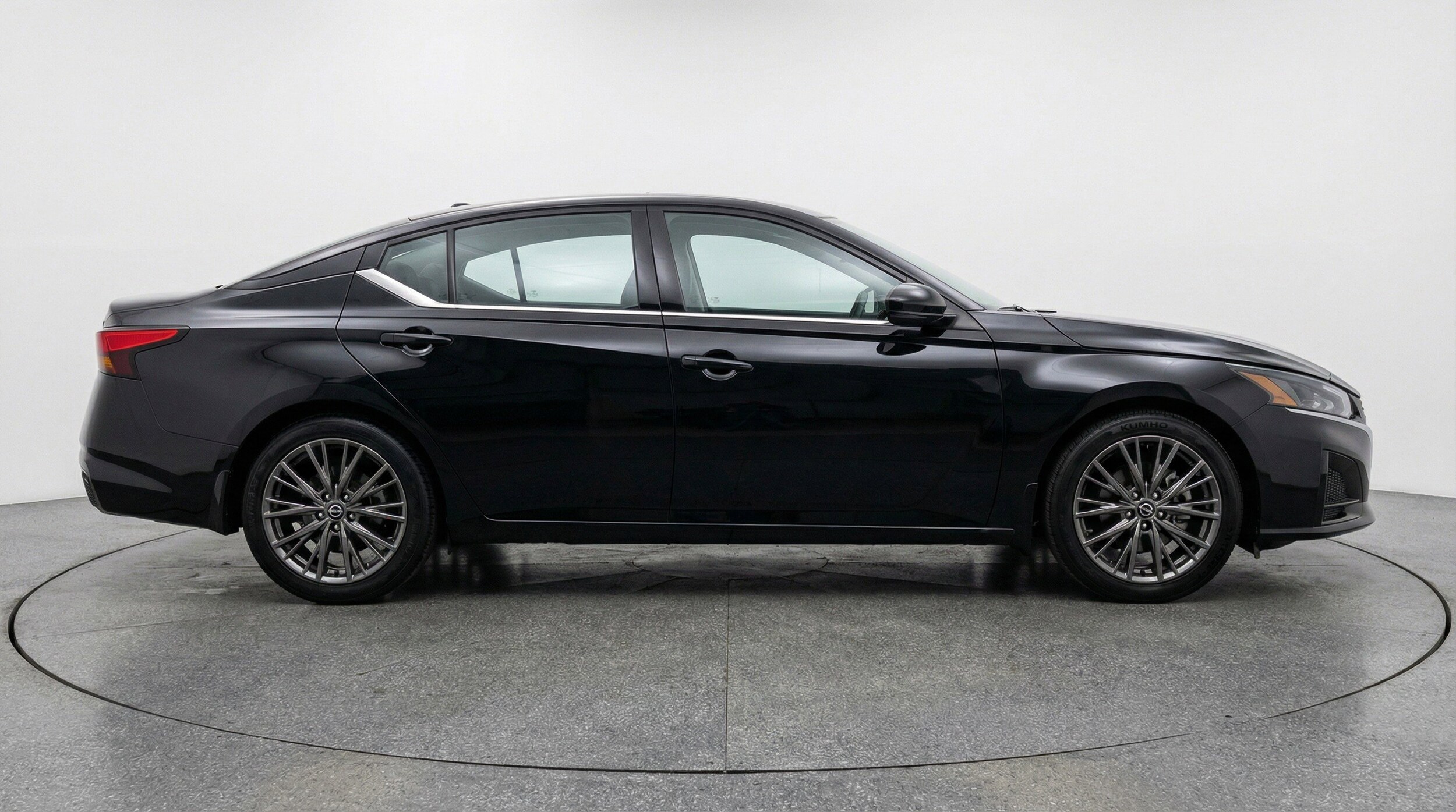 Thumbnail: 2025 Nissan Altima - 11