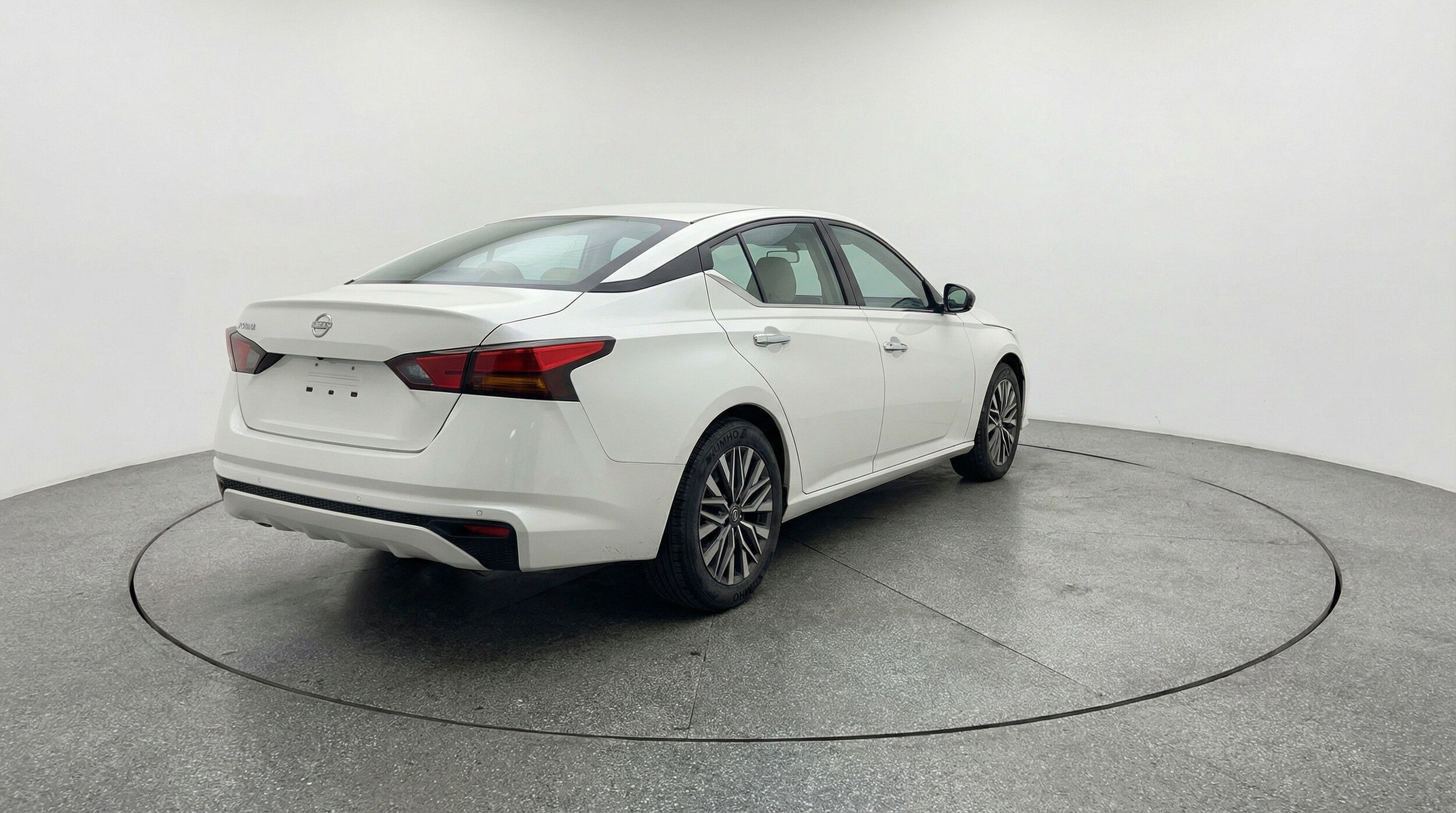 Thumbnail: 2025 Nissan Altima - 9