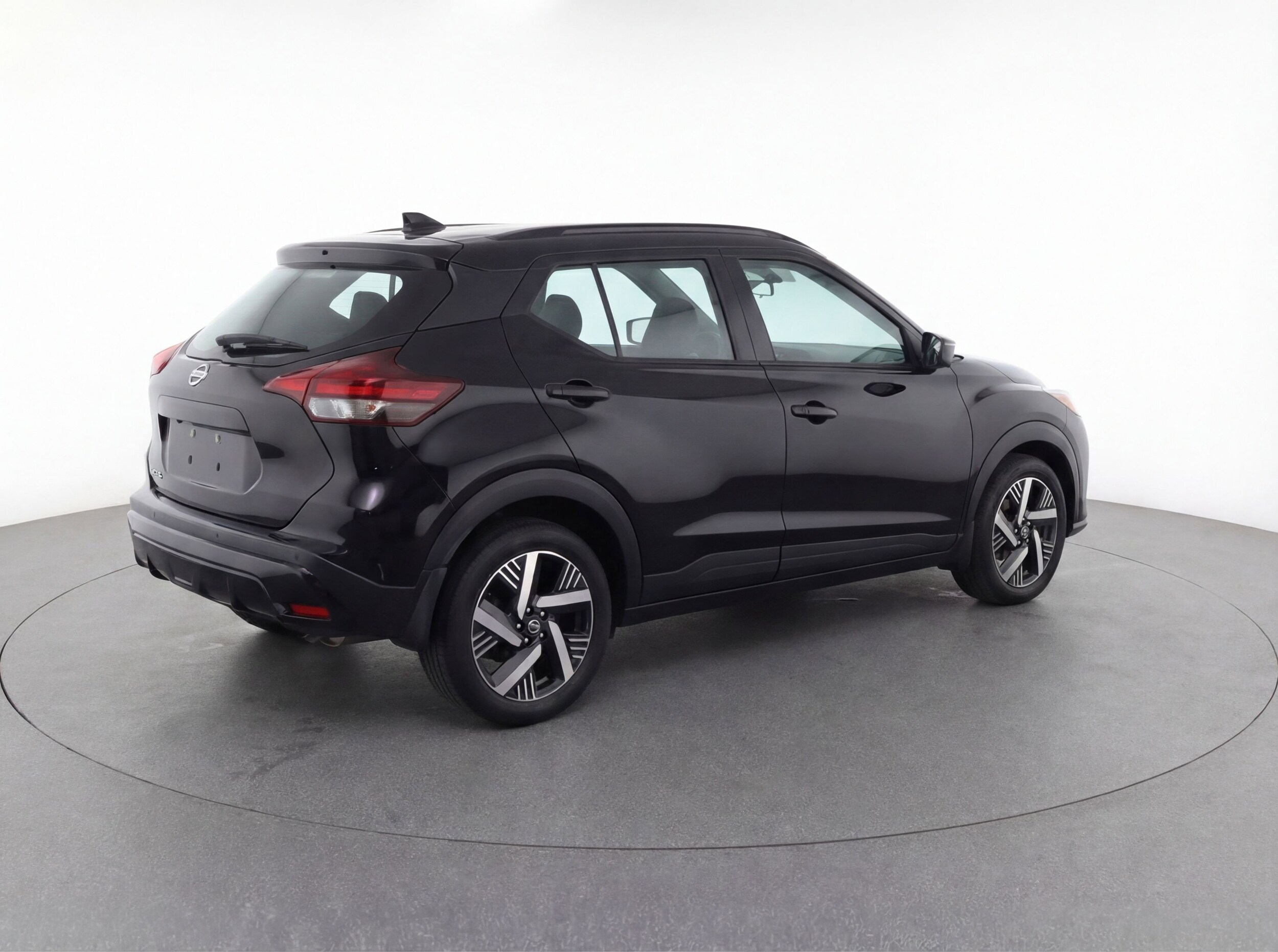 Thumbnail: 2025 Nissan Kicks - 9