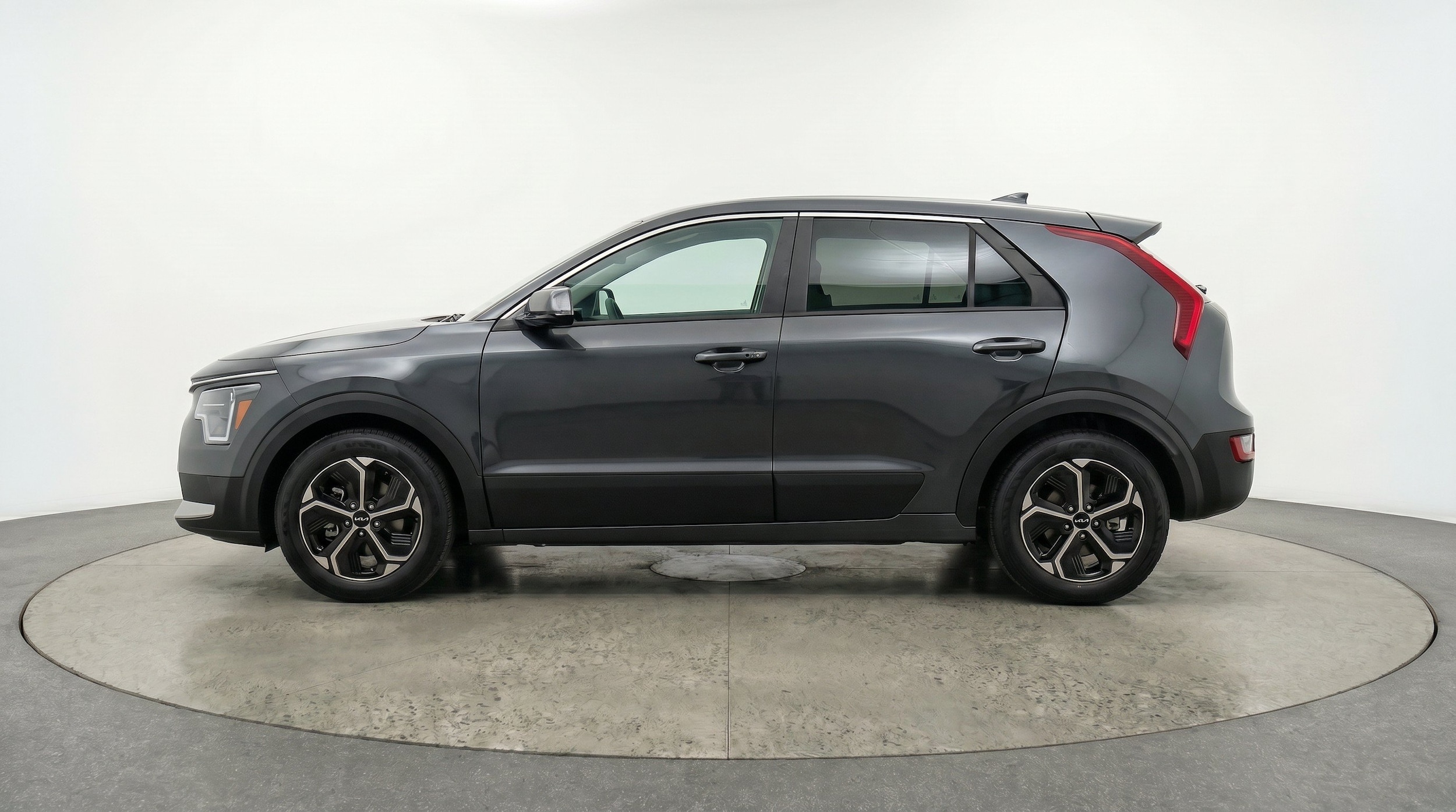 Thumbnail: 2026 Kia Niro - 5