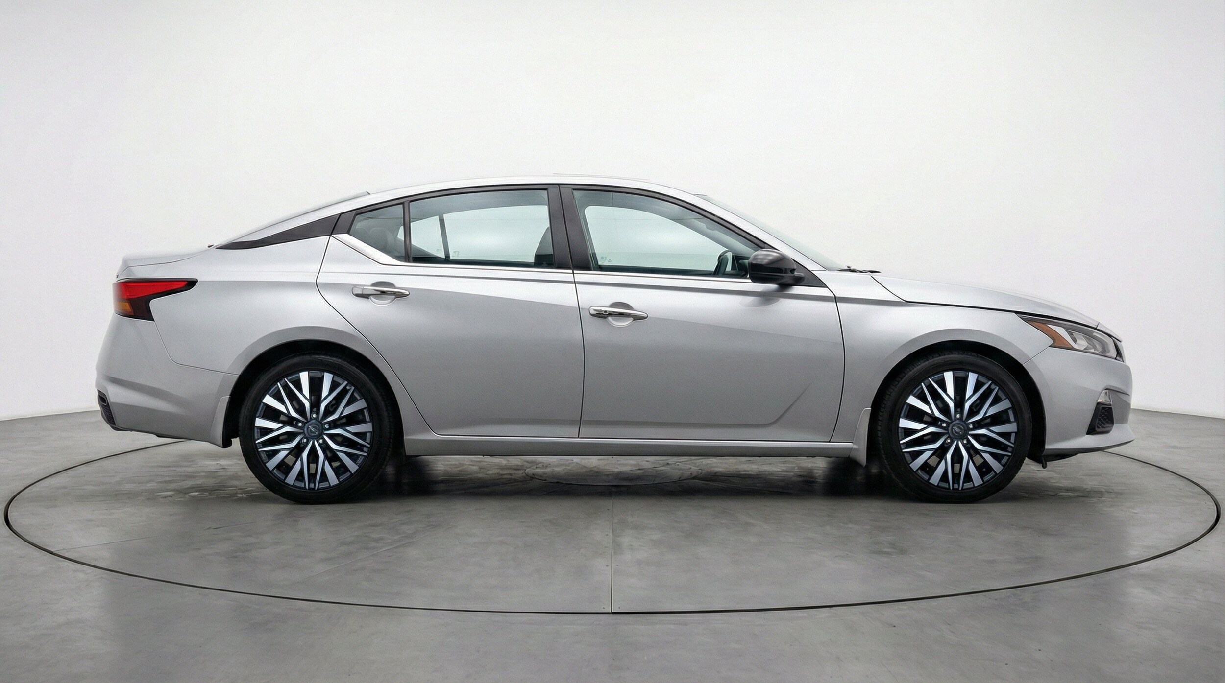 Thumbnail: 2025 Nissan Altima - 11