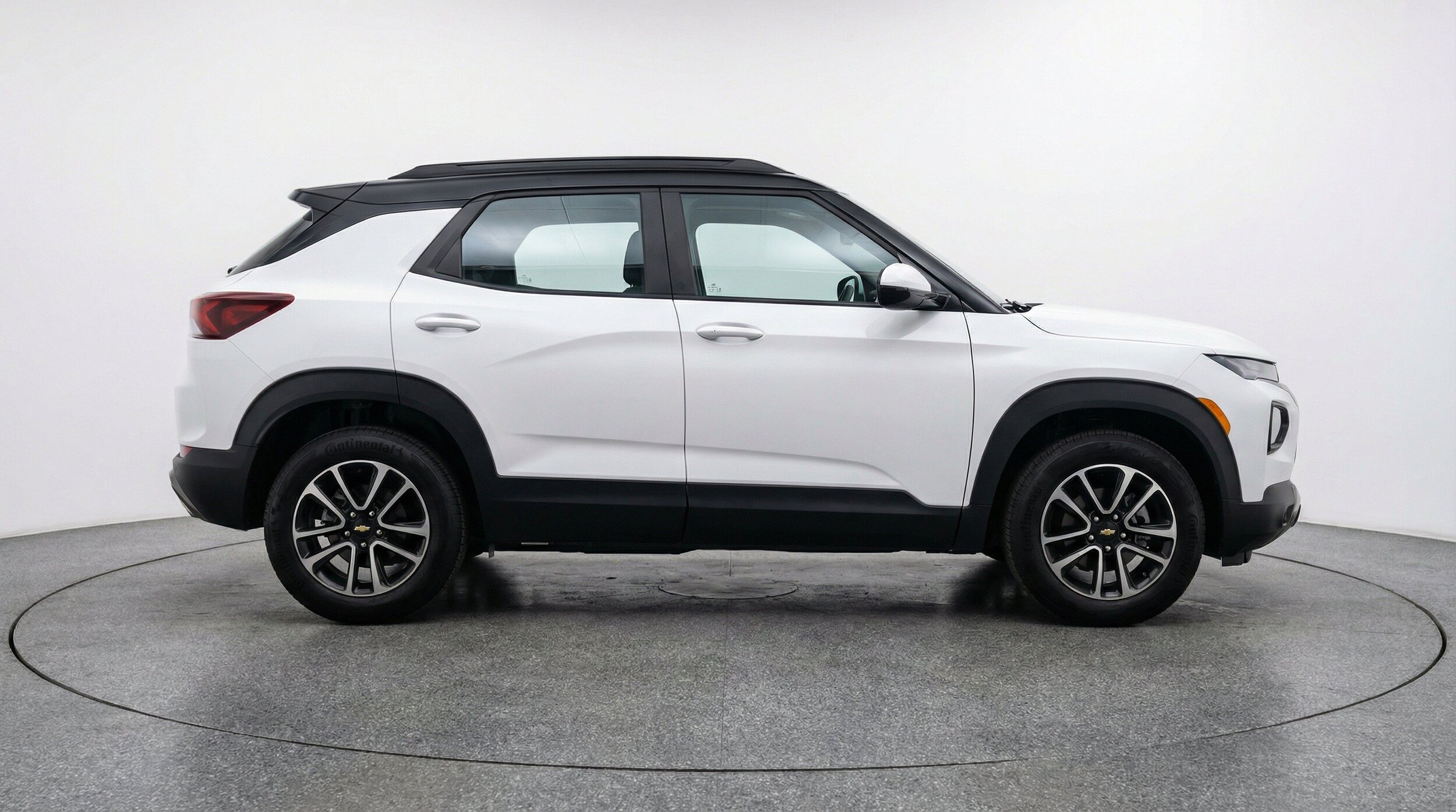 Thumbnail: 2025 Chevrolet TrailBlazer - 10