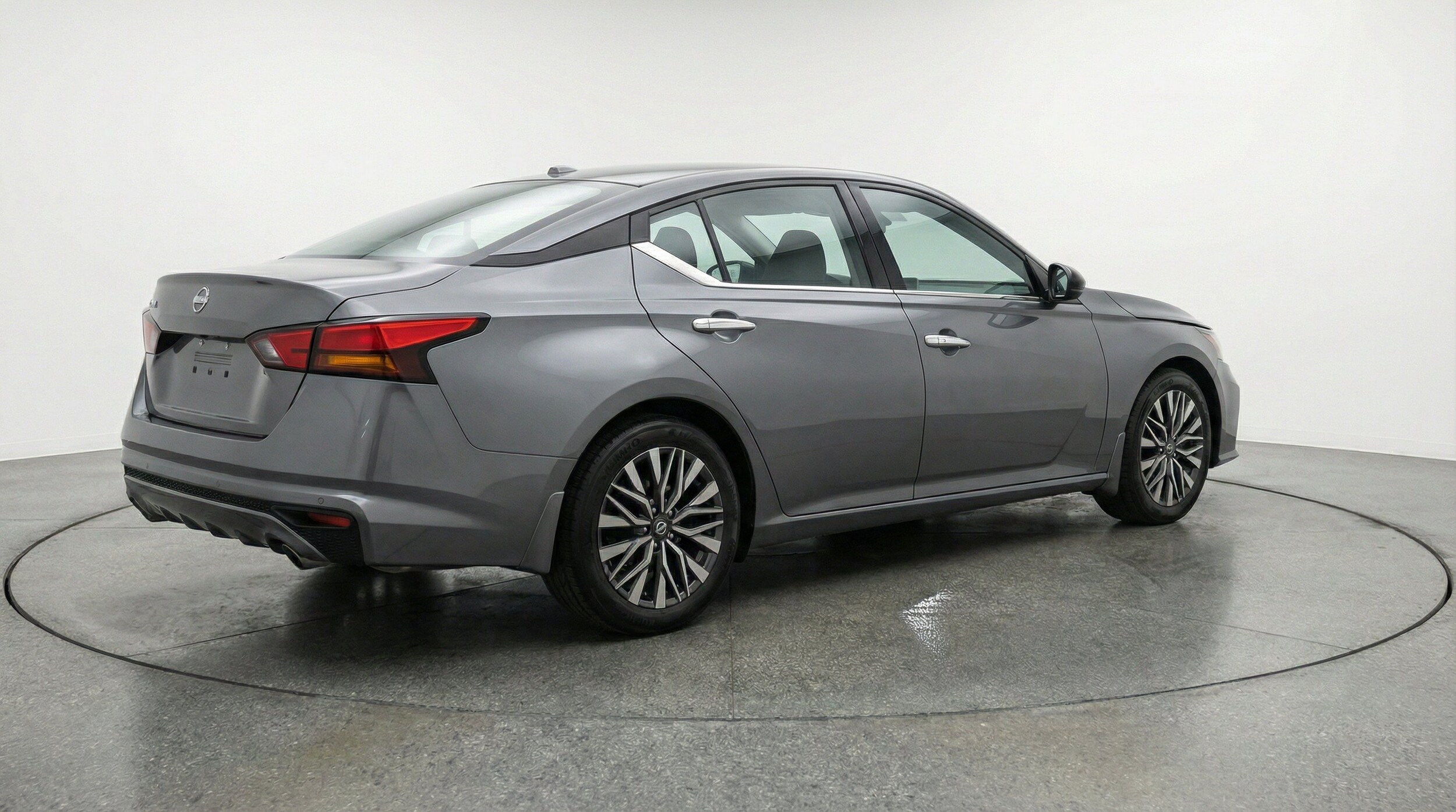 Thumbnail: 2025 Nissan Altima - 9