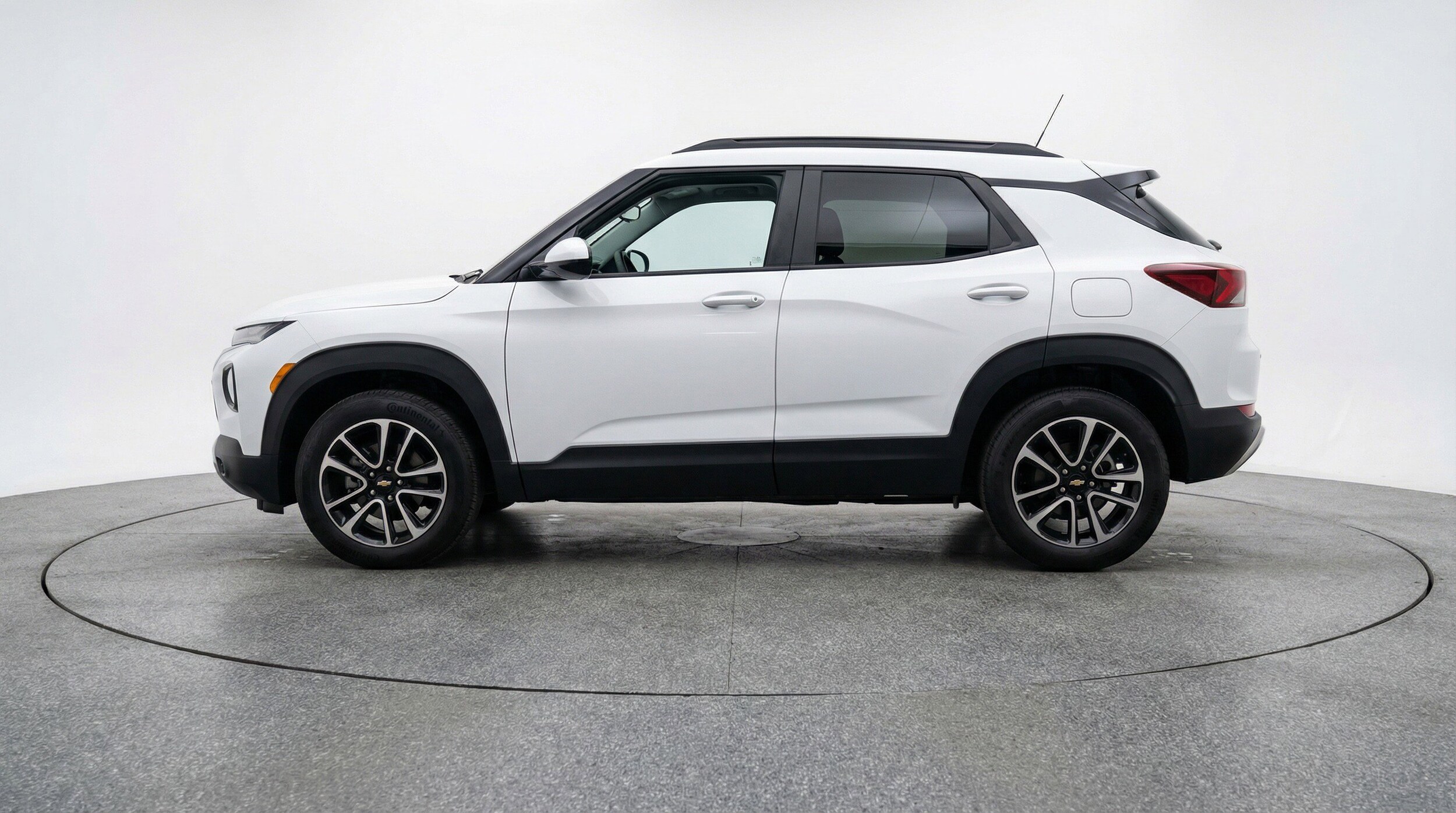 Thumbnail: 2025 Chevrolet TrailBlazer - 5