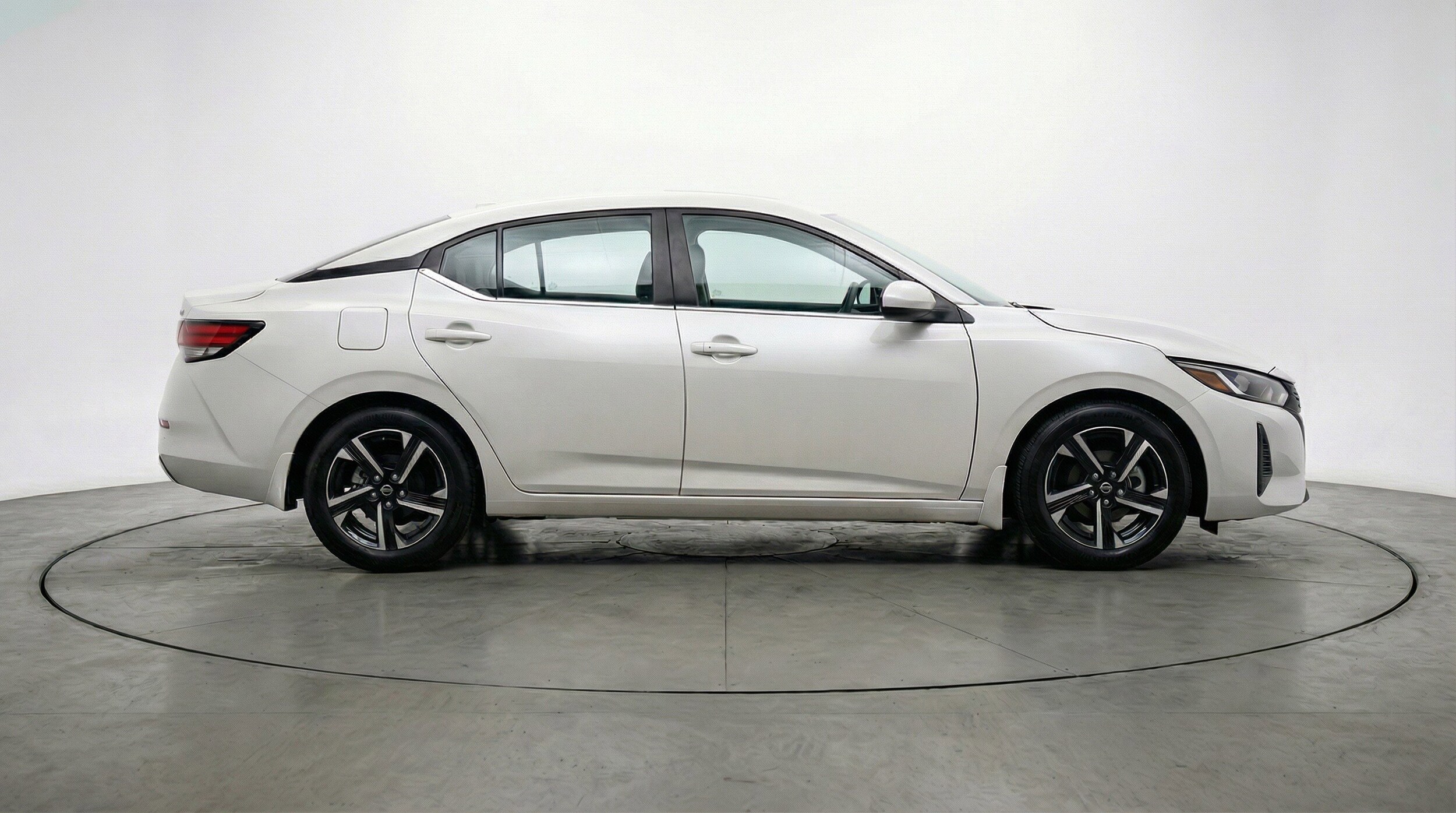 Thumbnail: 2025 Nissan Sentra - 11