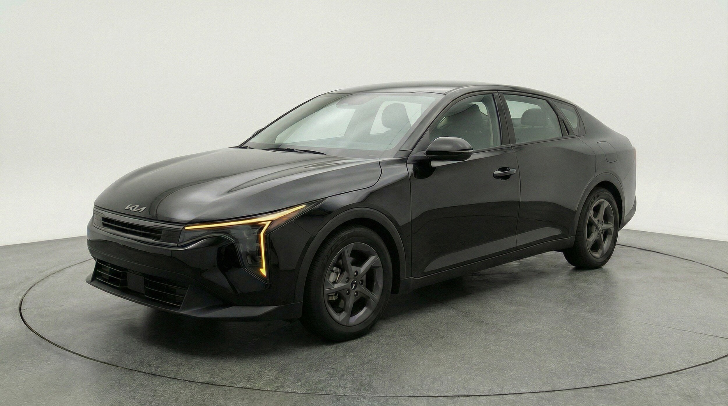 Thumbnail: 2025 Kia K4 - 3