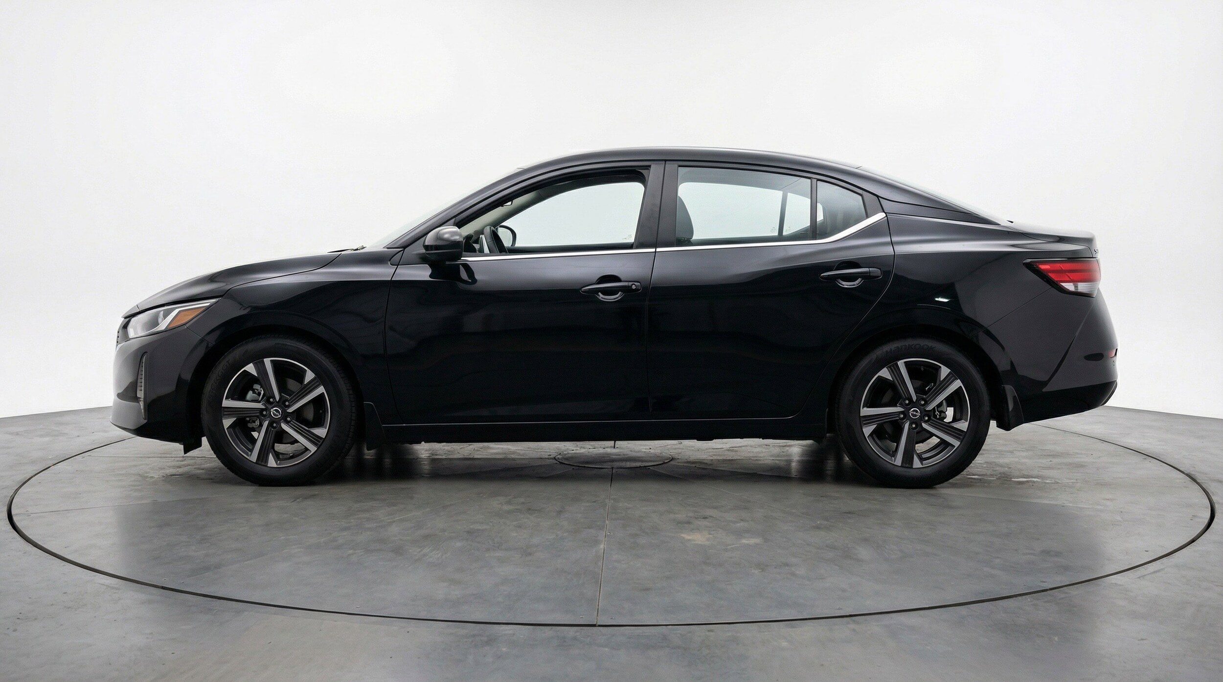 Thumbnail: 2025 Nissan Sentra - 5