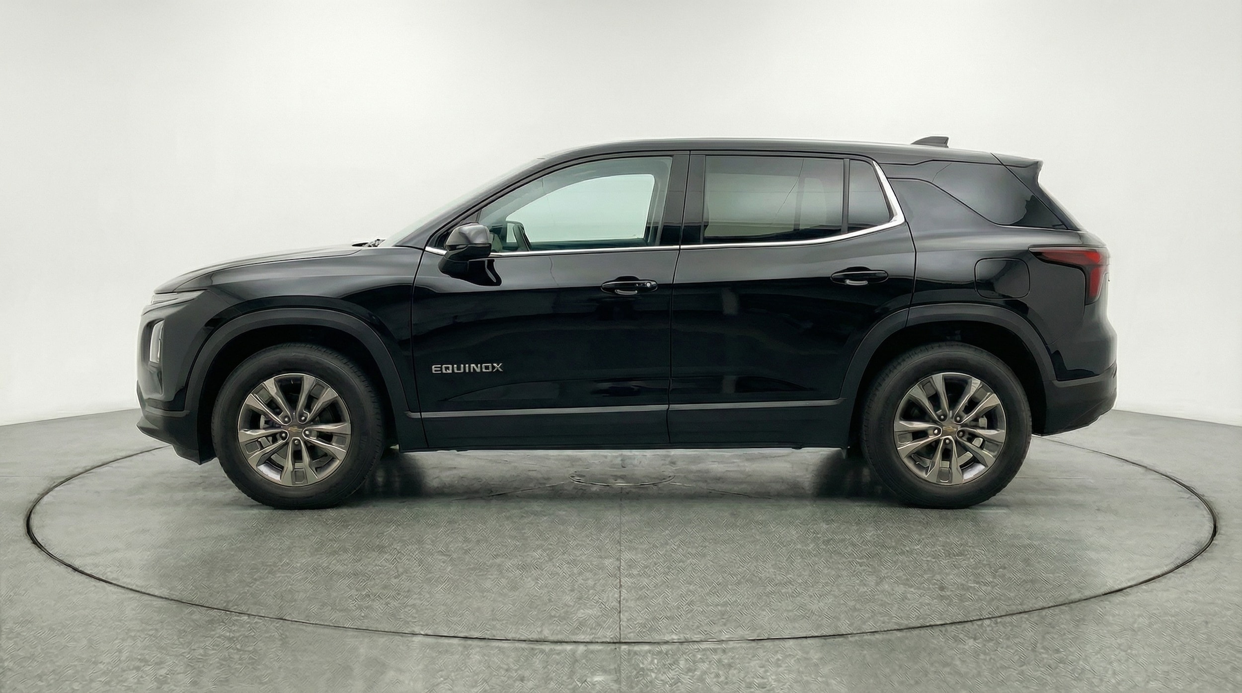 Thumbnail: 2025 Chevrolet Equinox - 4