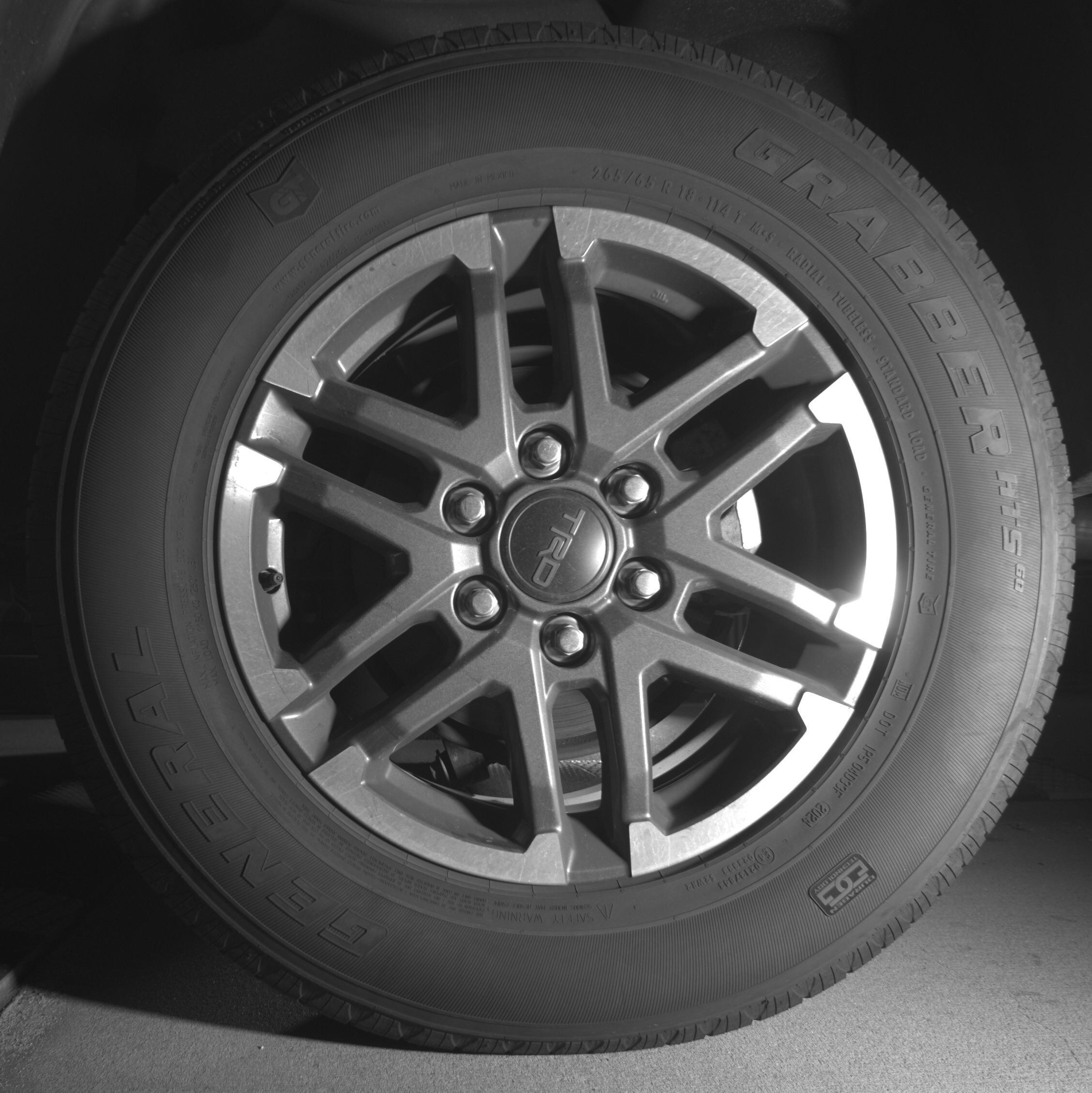 Thumbnail: 2024 Toyota Tacoma - 11