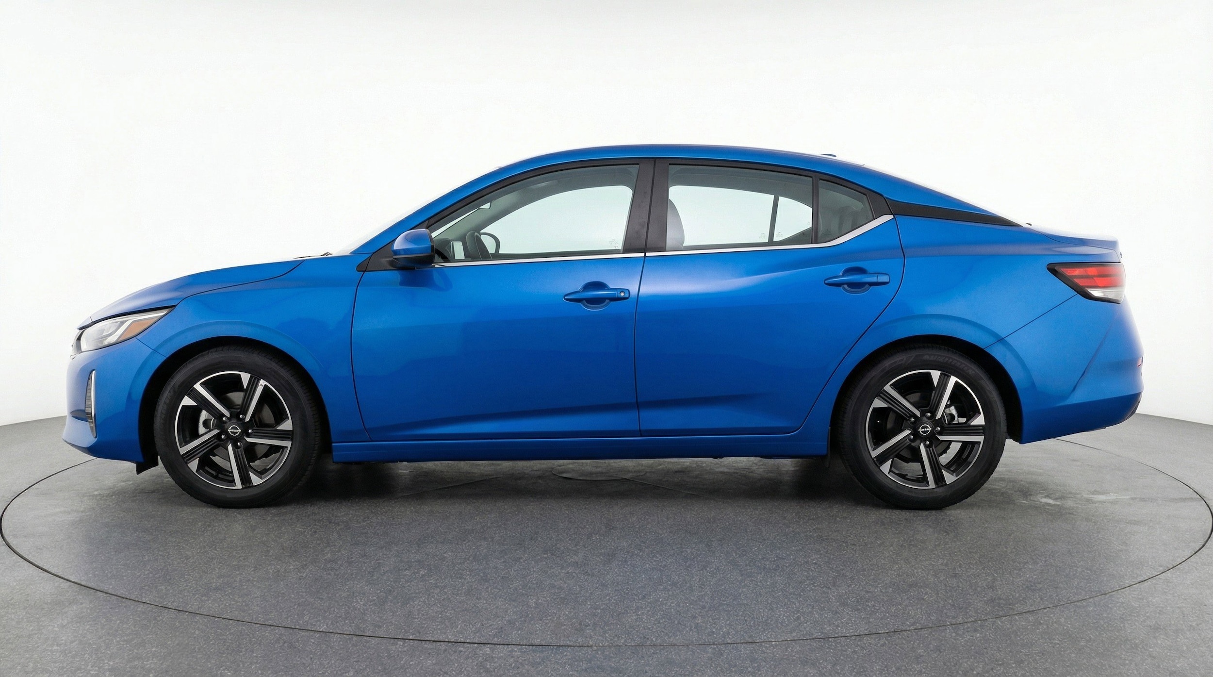Thumbnail: 2025 Nissan Sentra - 5