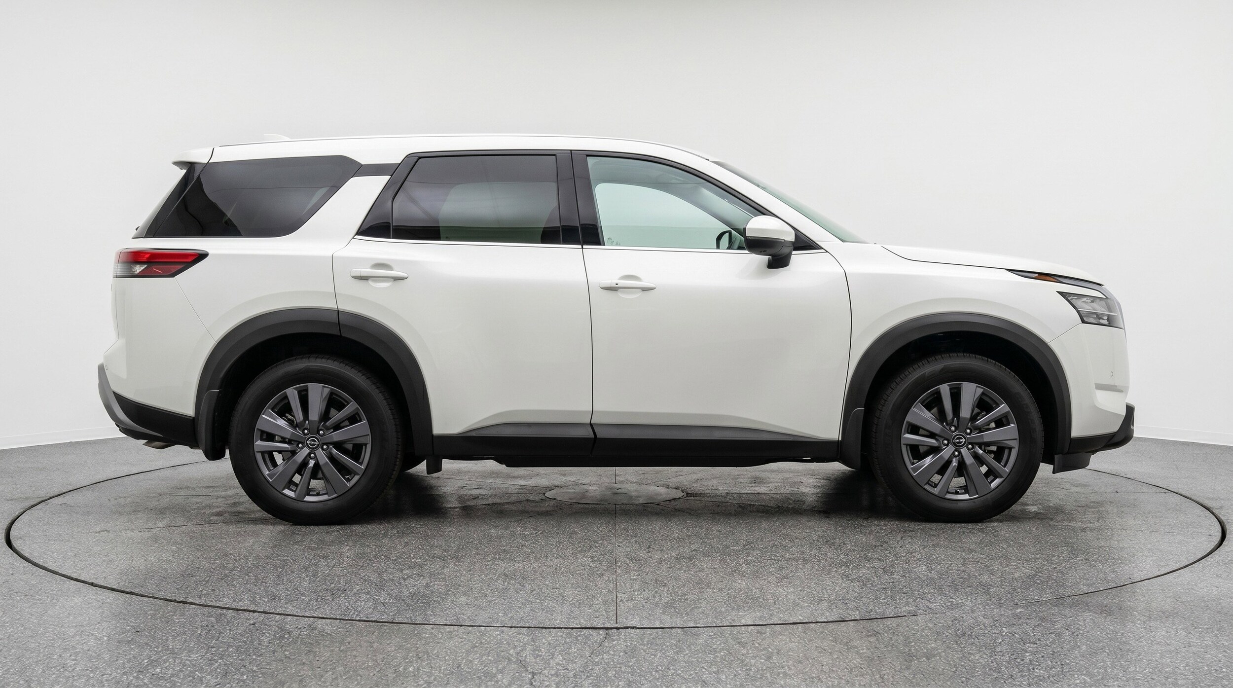 Thumbnail: 2025 Nissan Pathfinder - 11