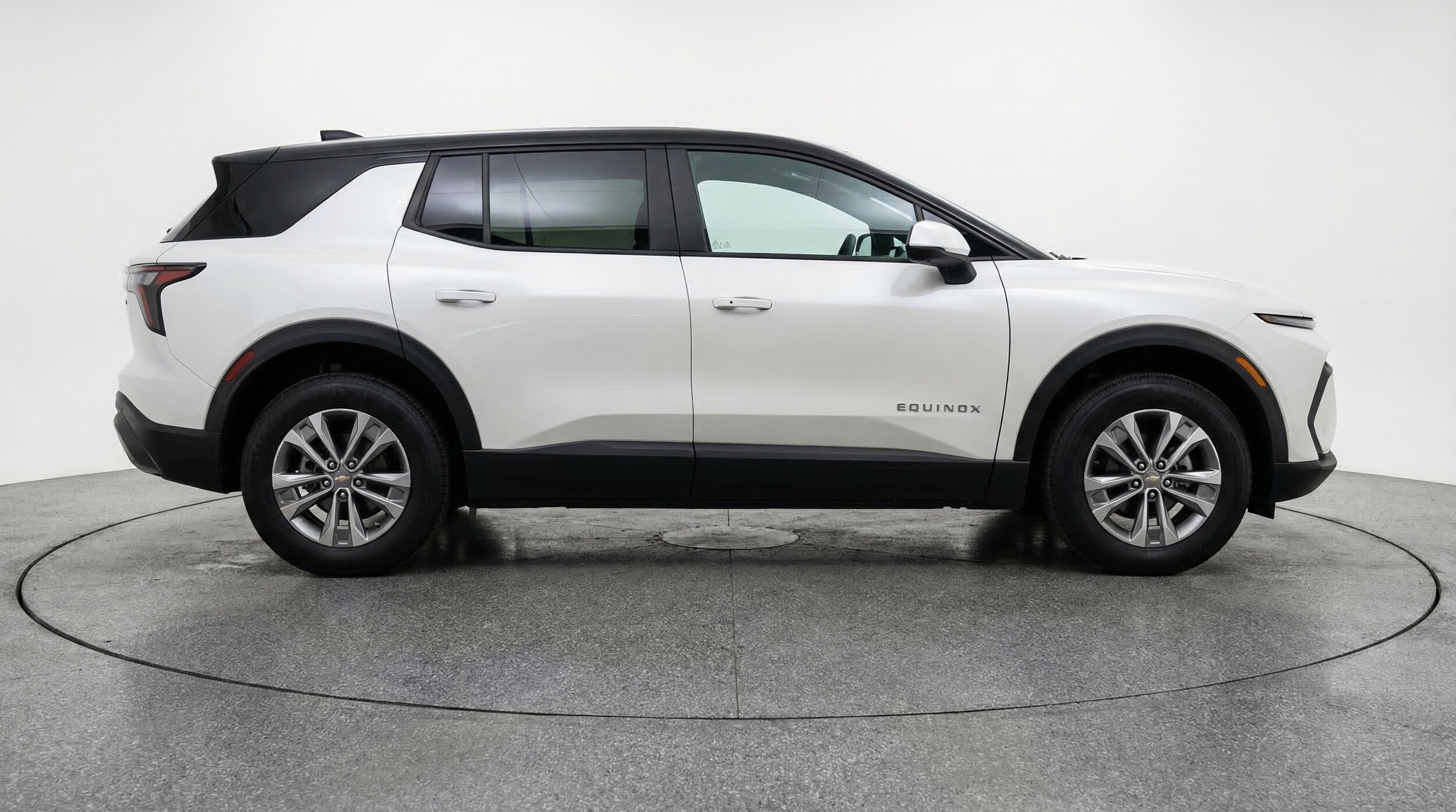 Thumbnail: 2025 Chevrolet Equinox - 8