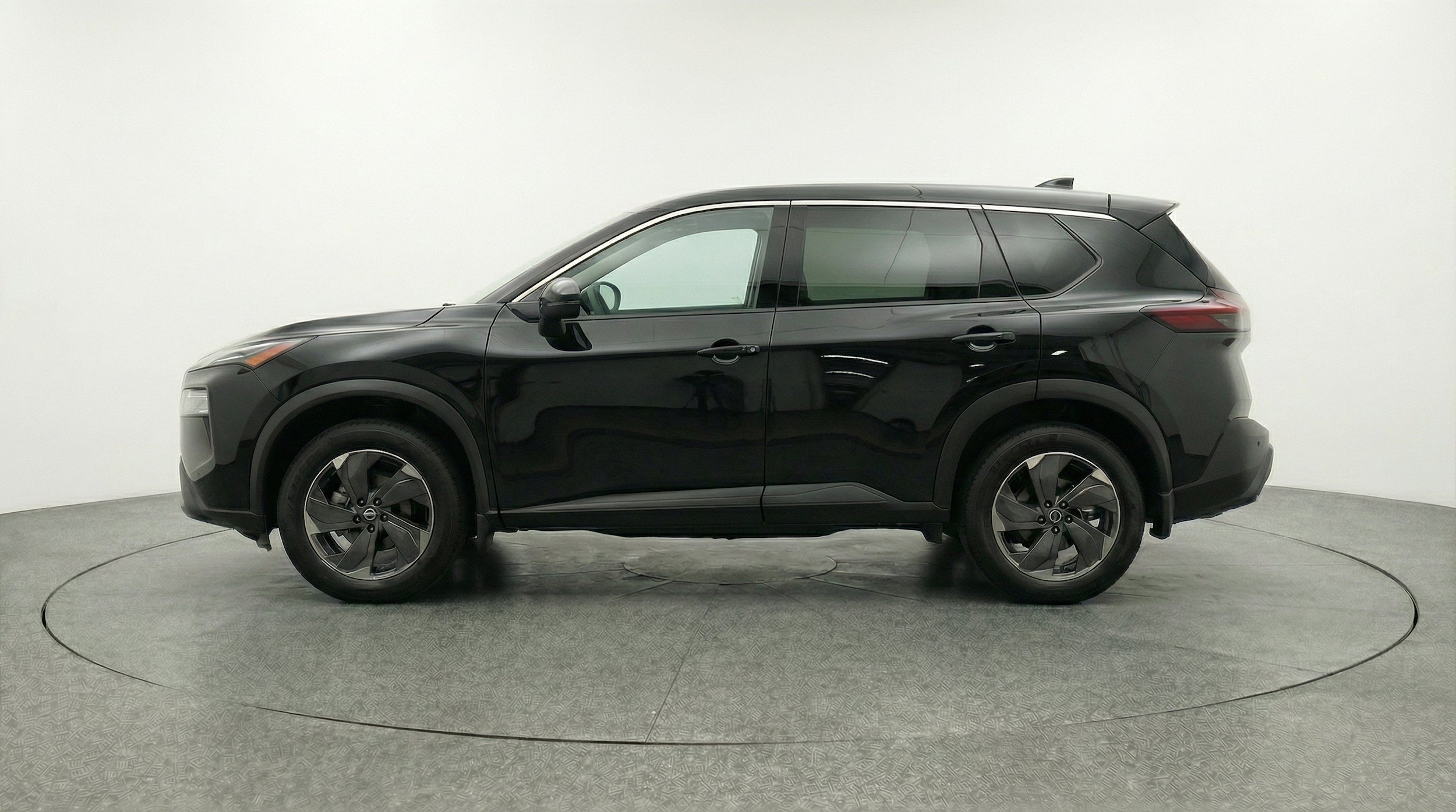 Thumbnail: 2025 Nissan Rogue - 5
