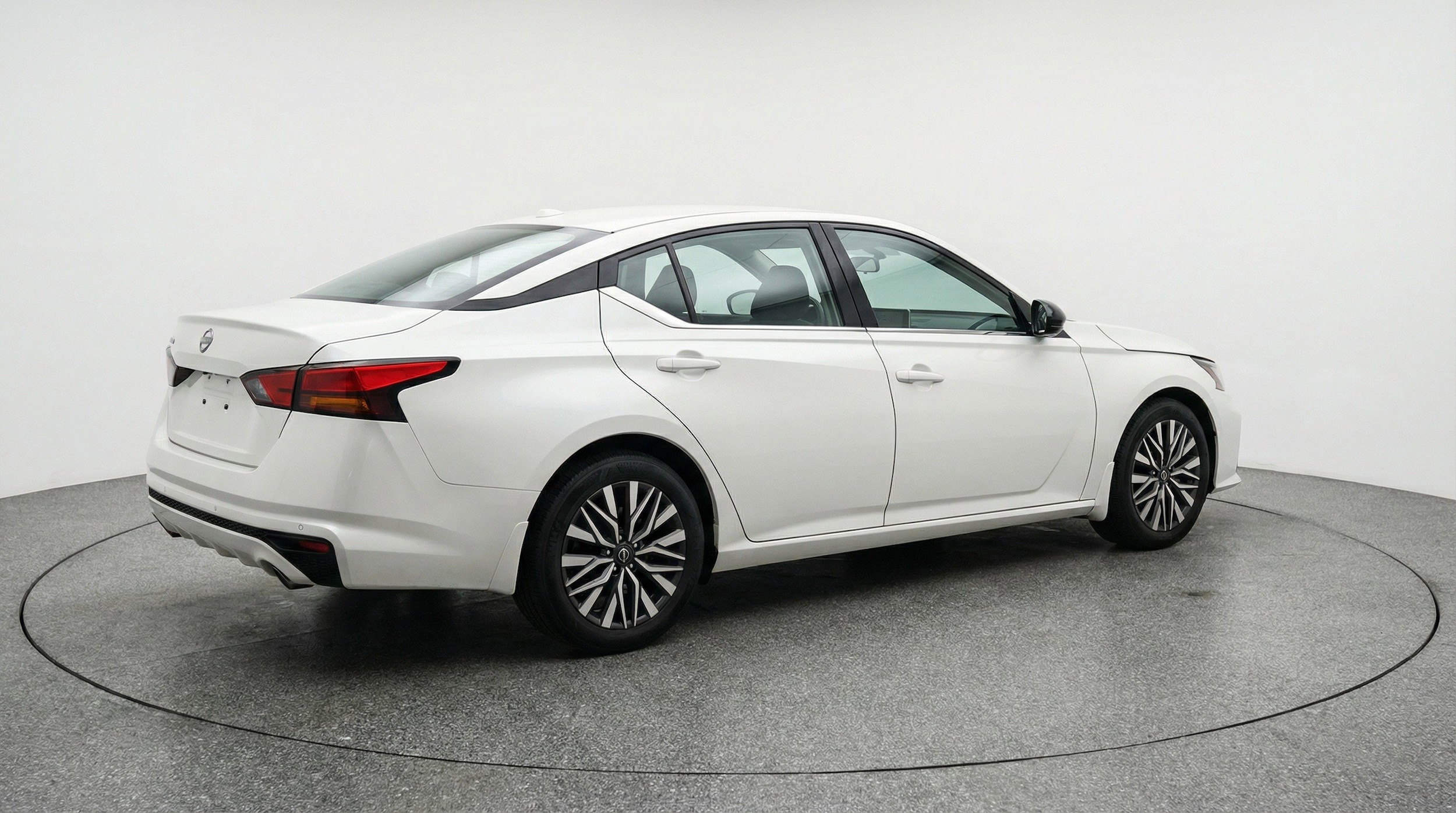 Thumbnail: 2025 Nissan Altima - 9