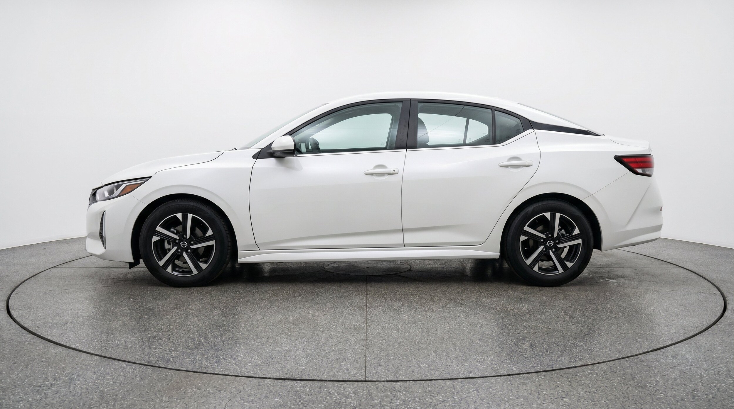 Thumbnail: 2025 Nissan Sentra - 5