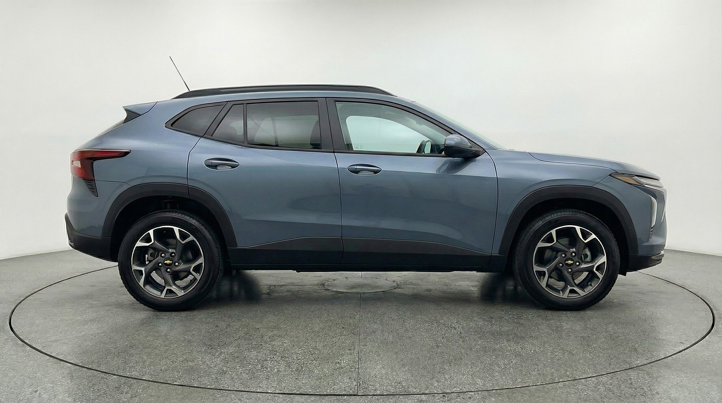 Thumbnail: 2025 Chevrolet Trax - 11