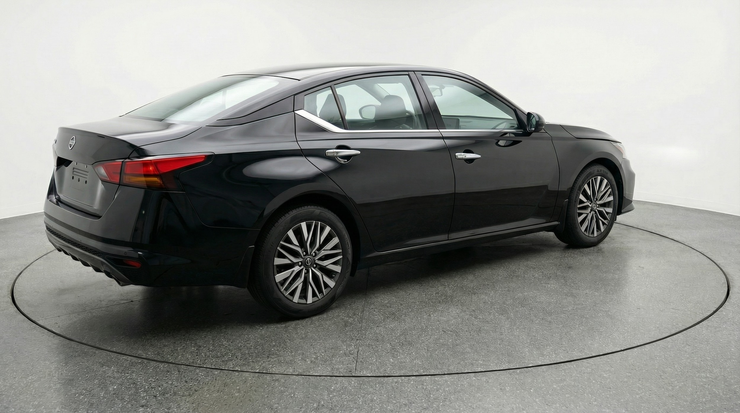 Thumbnail: 2025 Nissan Altima - 7