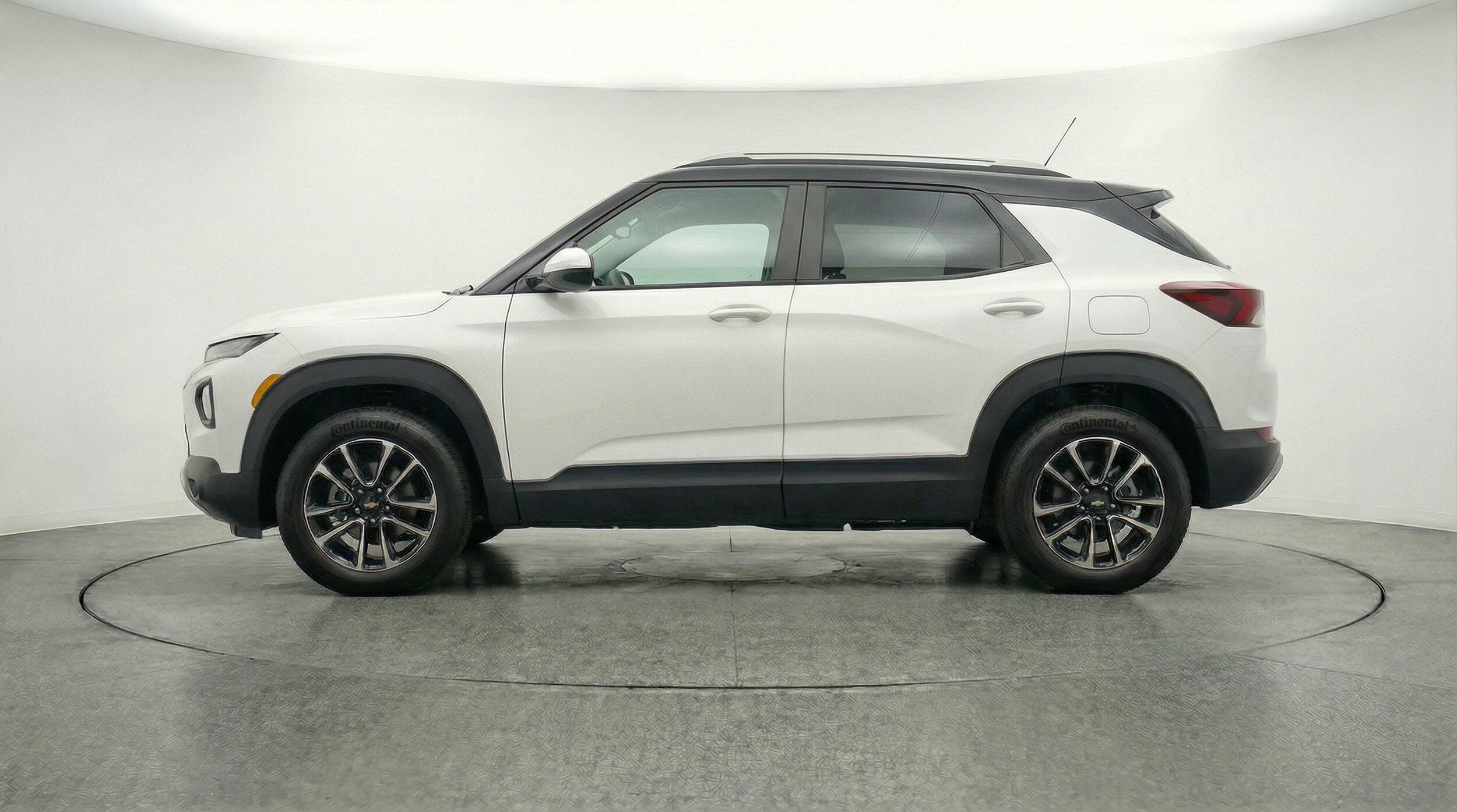 Thumbnail: 2025 Chevrolet TrailBlazer - 11