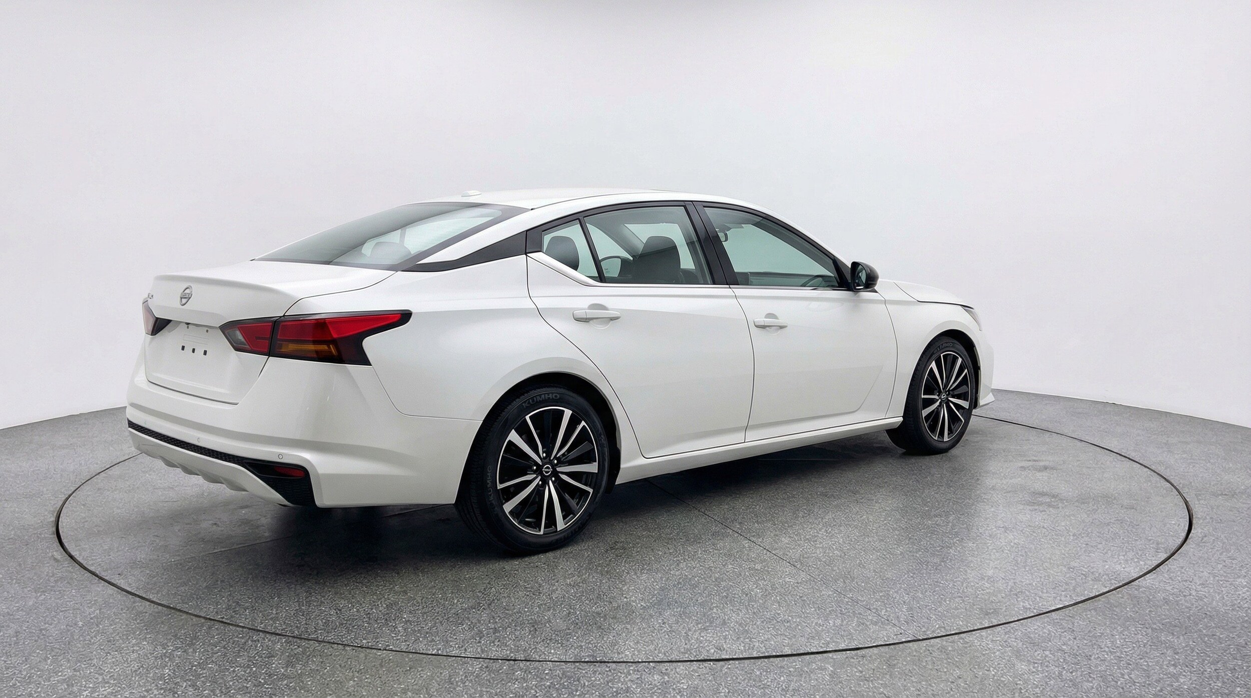 Thumbnail: 2025 Nissan Altima - 9