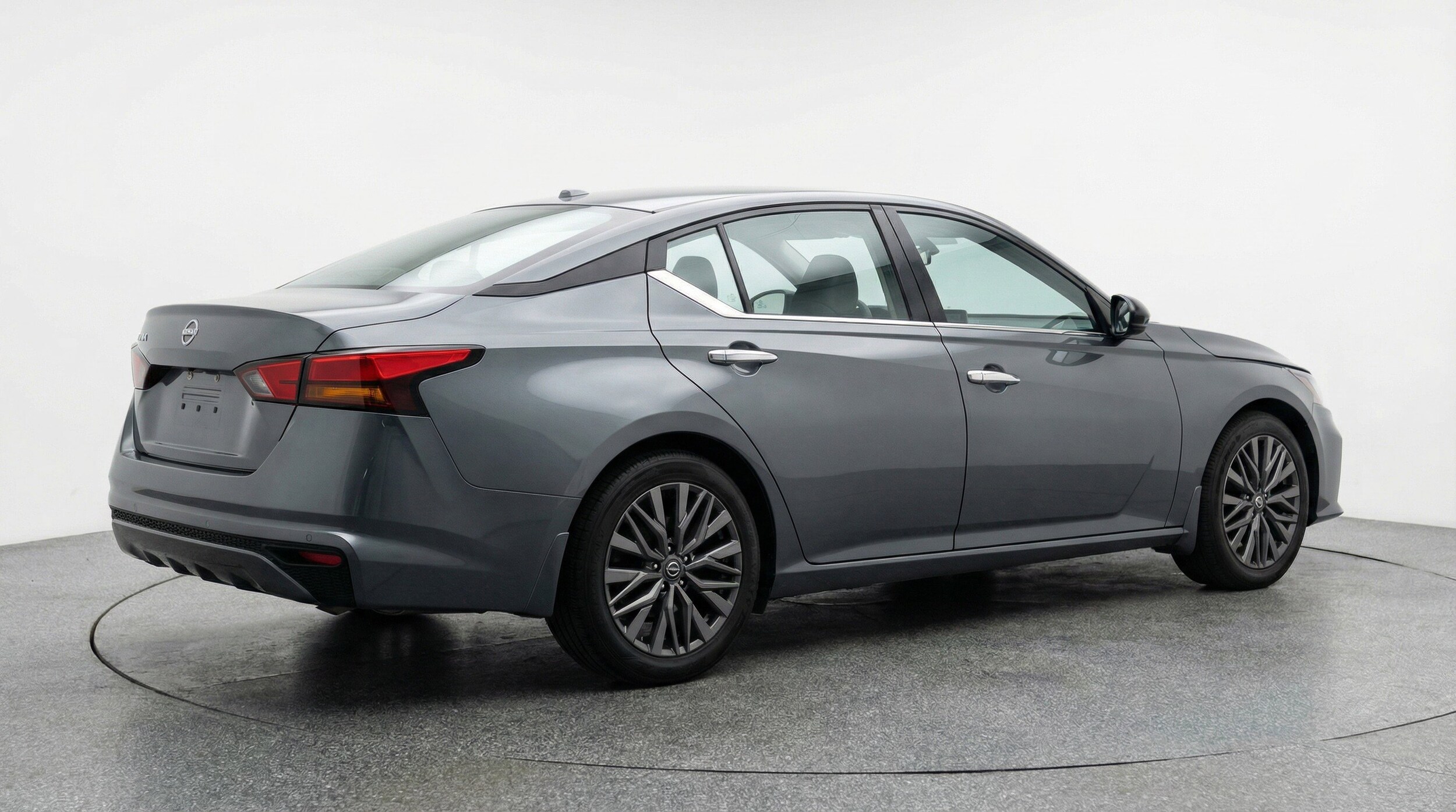 Thumbnail: 2025 Nissan Altima - 9
