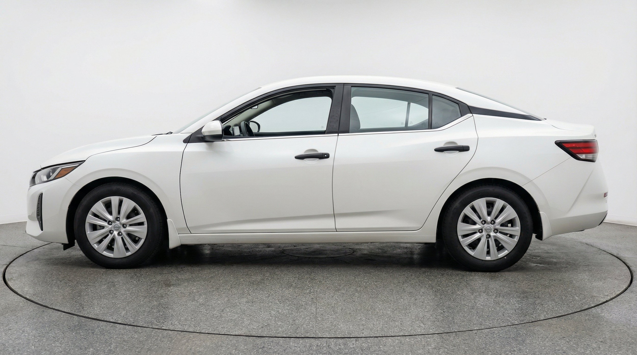 Thumbnail: 2025 Nissan Sentra - 5