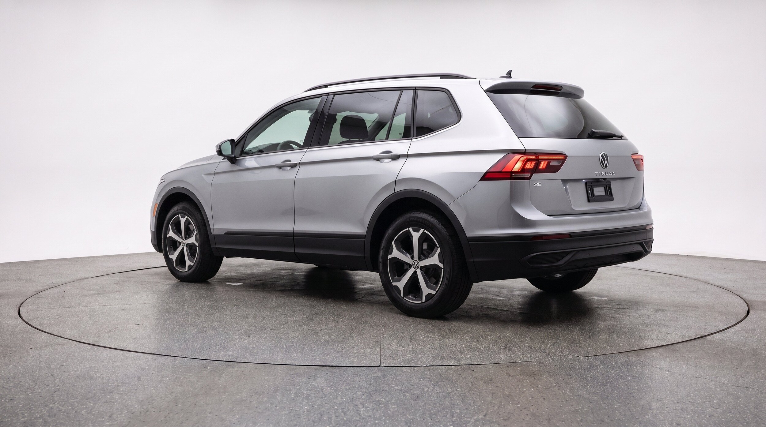 Thumbnail: 2026 Volkswagen Tiguan - 6
