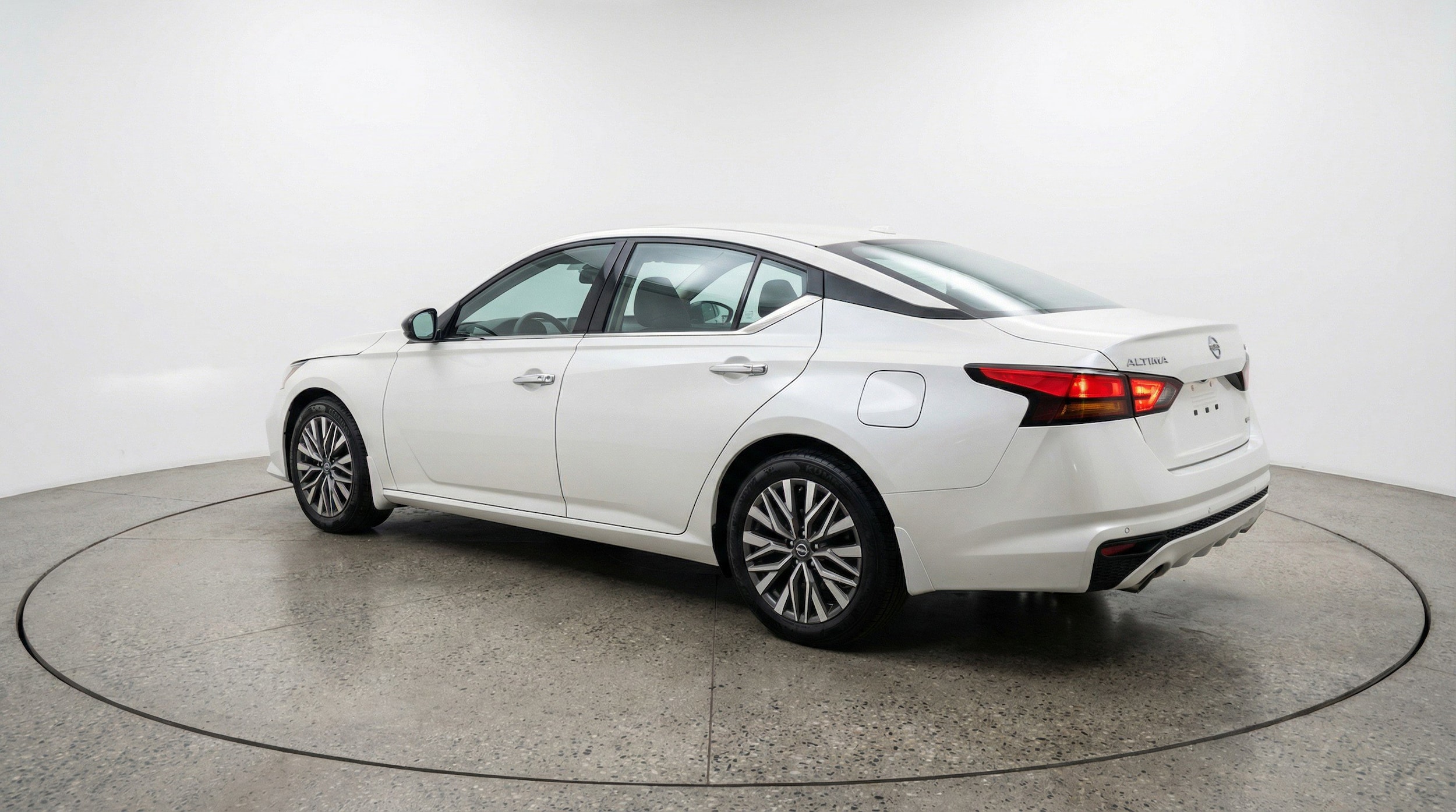 Thumbnail: 2025 Nissan Altima - 6