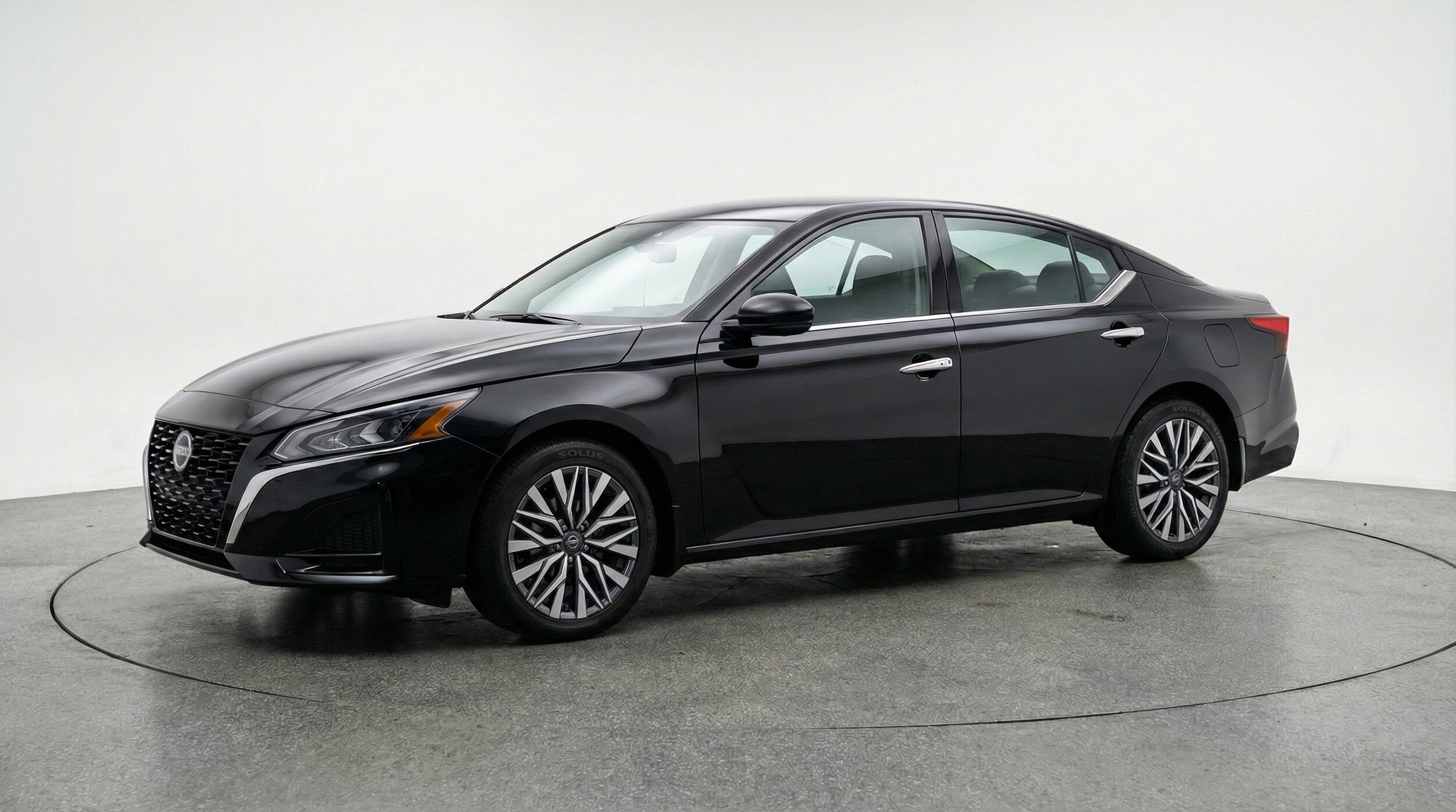 Thumbnail: 2025 Nissan Altima - 3