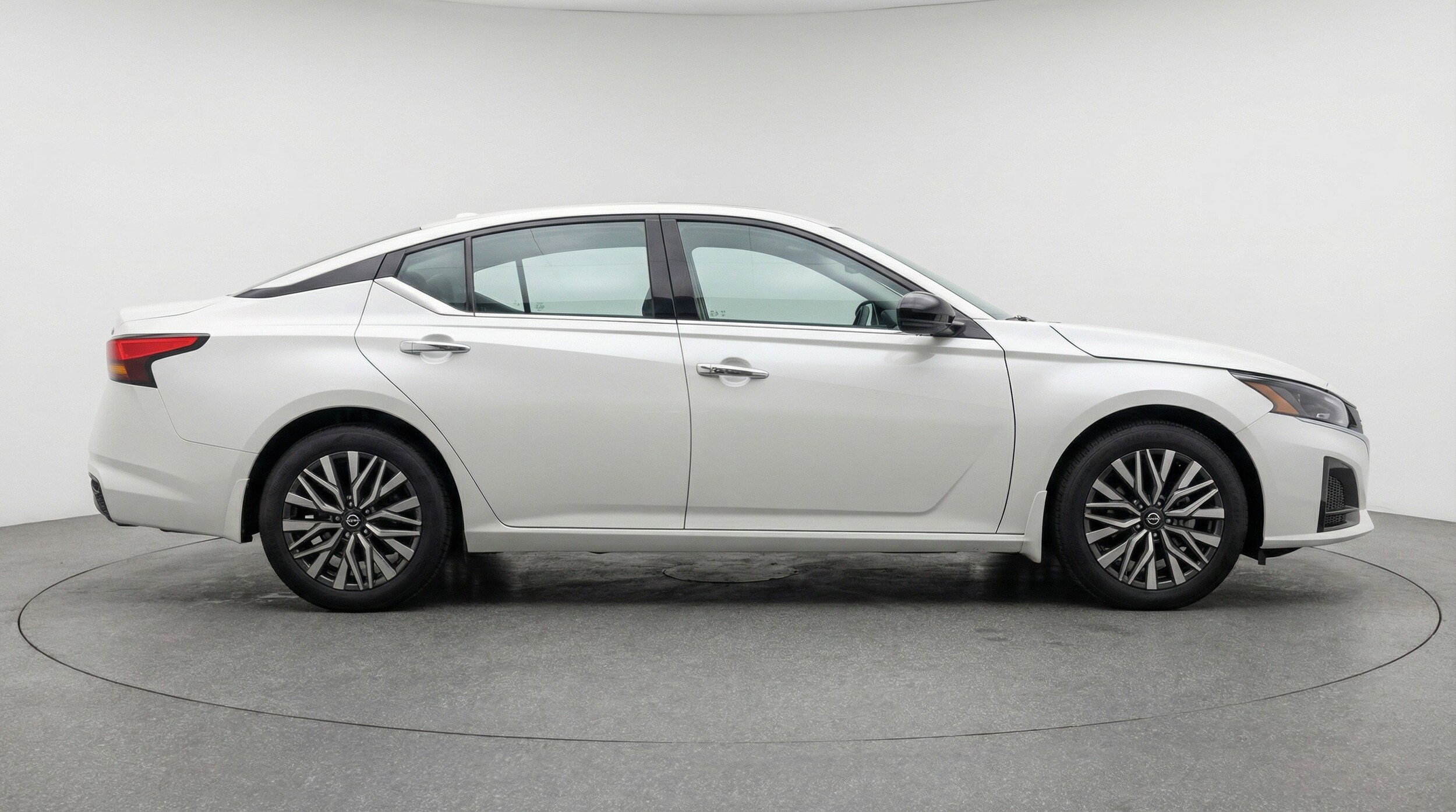 Thumbnail: 2025 Nissan Altima - 11