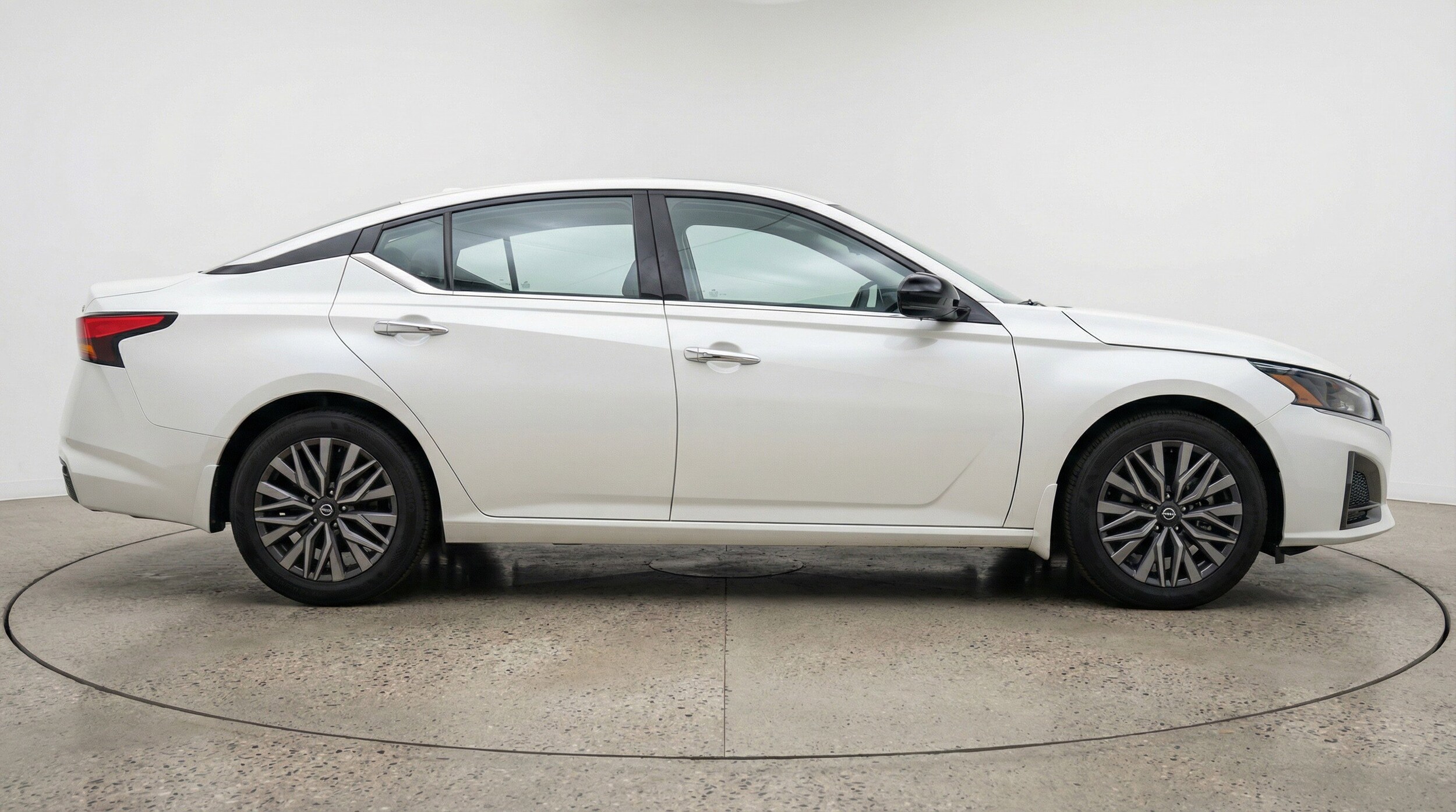 Thumbnail: 2025 Nissan Altima - 11