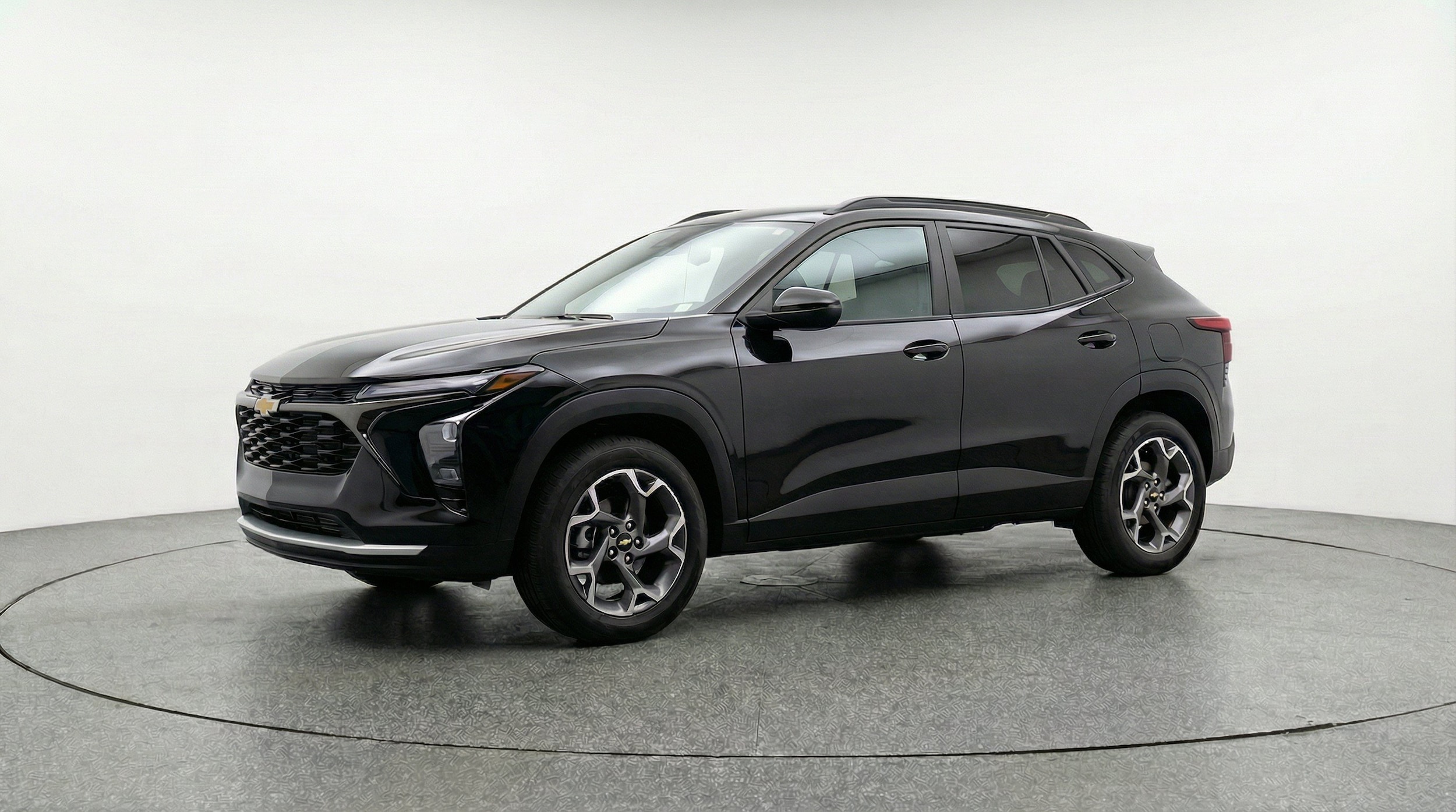 Thumbnail: 2025 Chevrolet Trax - 3