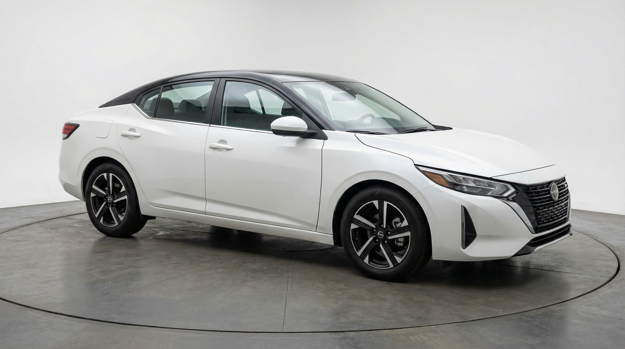 Thumbnail: 2025 Nissan Sentra - 1