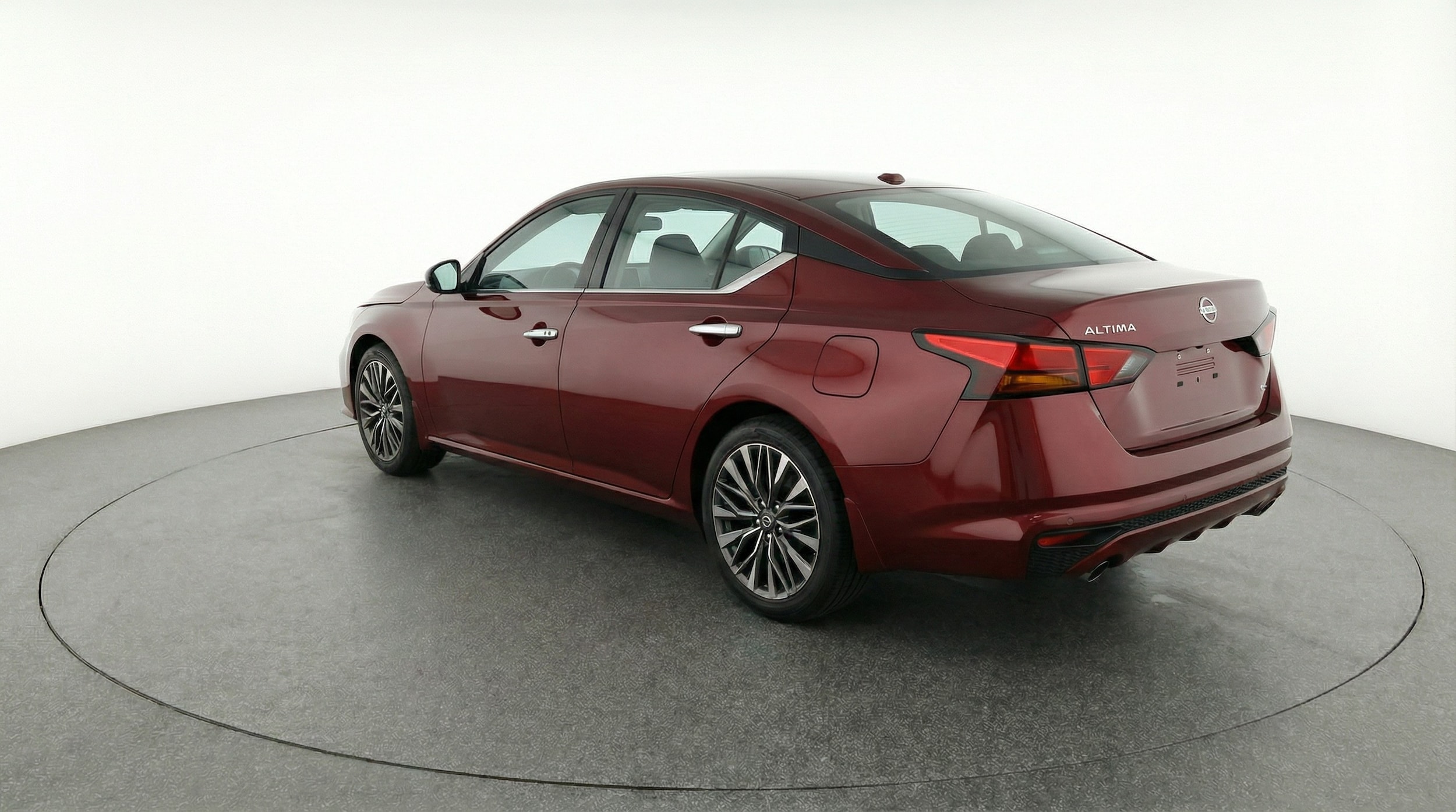 Thumbnail: 2025 Nissan Altima - 5