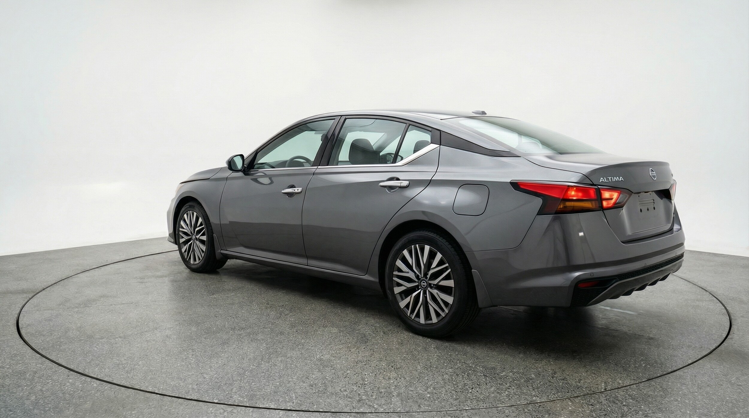 Thumbnail: 2025 Nissan Altima - 5