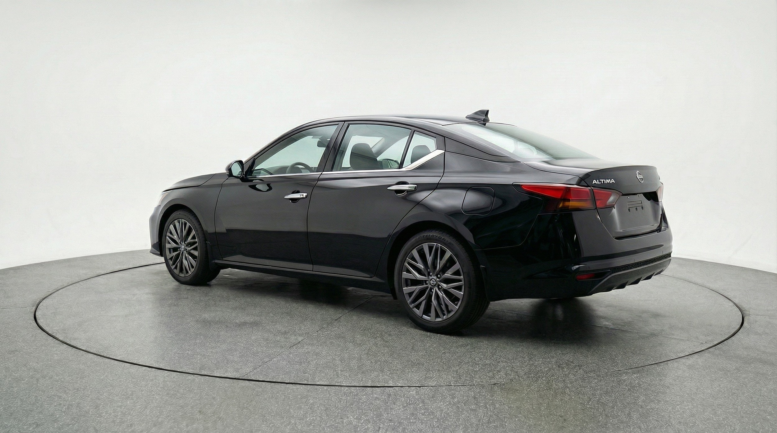 Thumbnail: 2025 Nissan Altima - 6