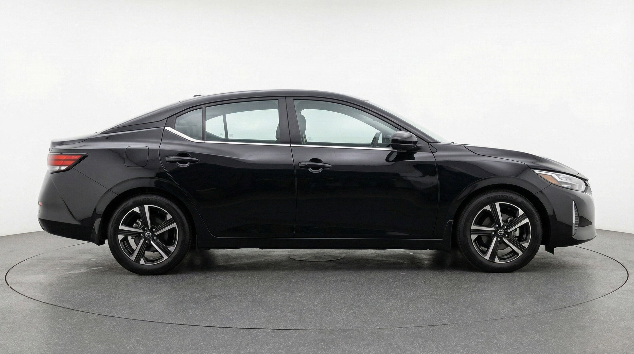 Thumbnail: 2025 Nissan Sentra - 11