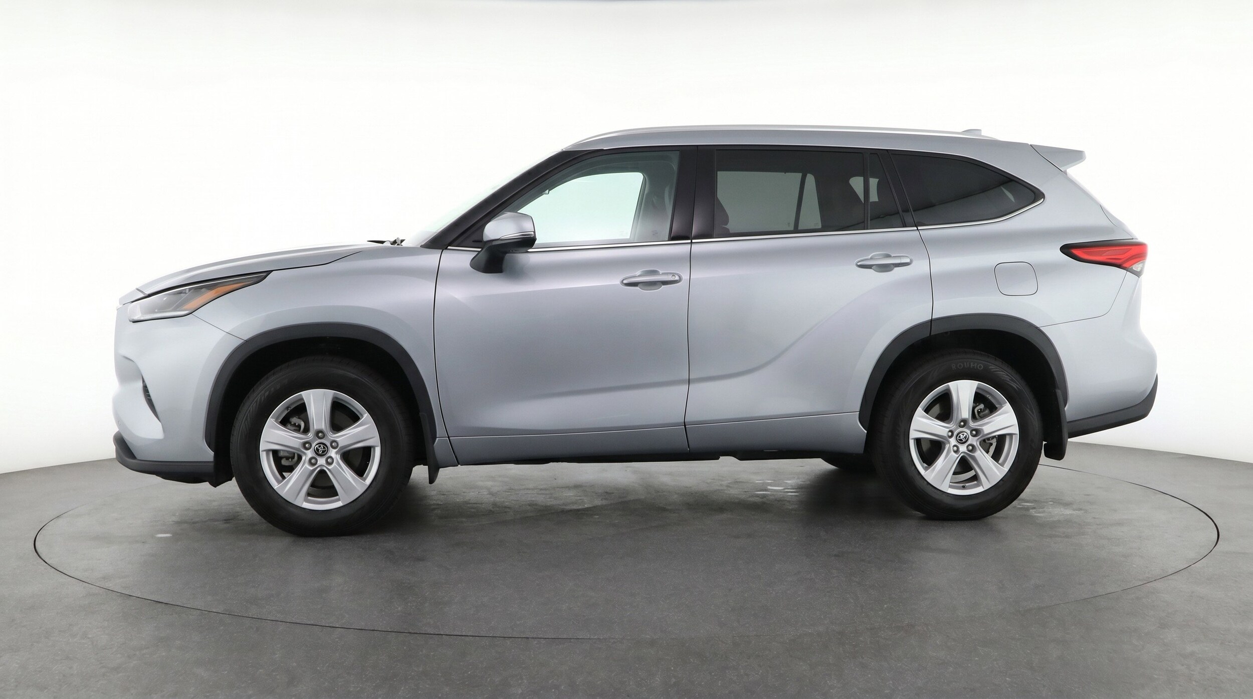 Thumbnail: 2025 Toyota Highlander - 3