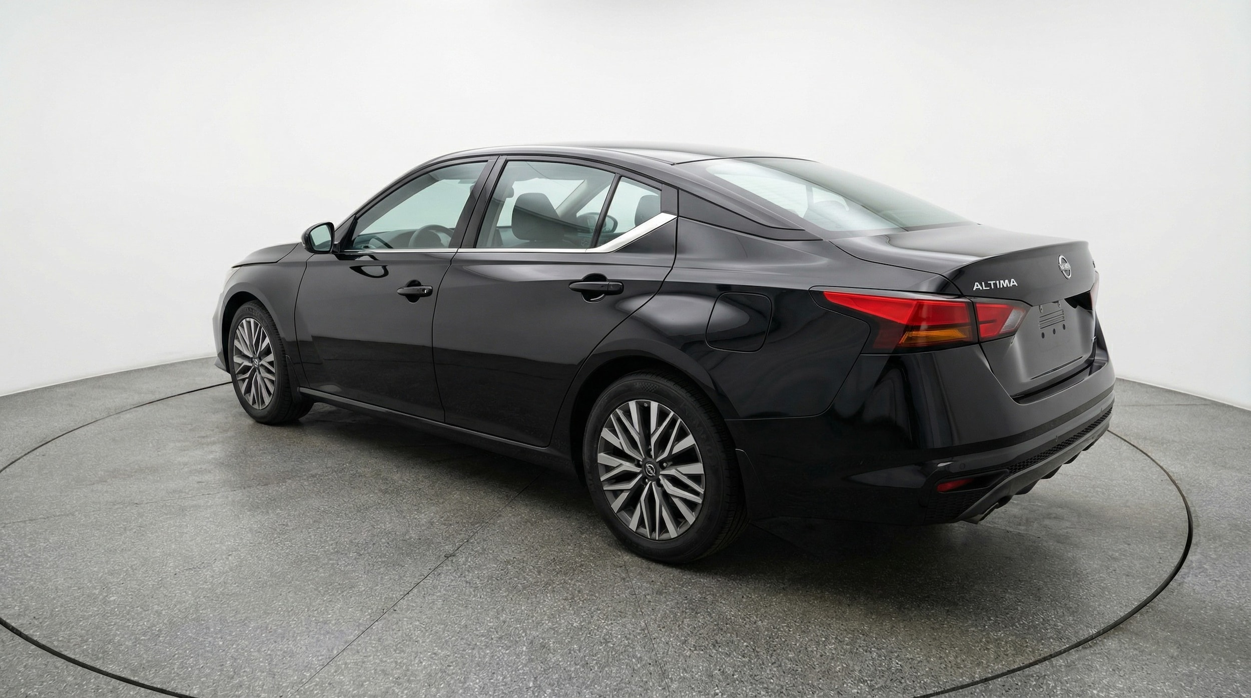 Thumbnail: 2025 Nissan Altima - 5