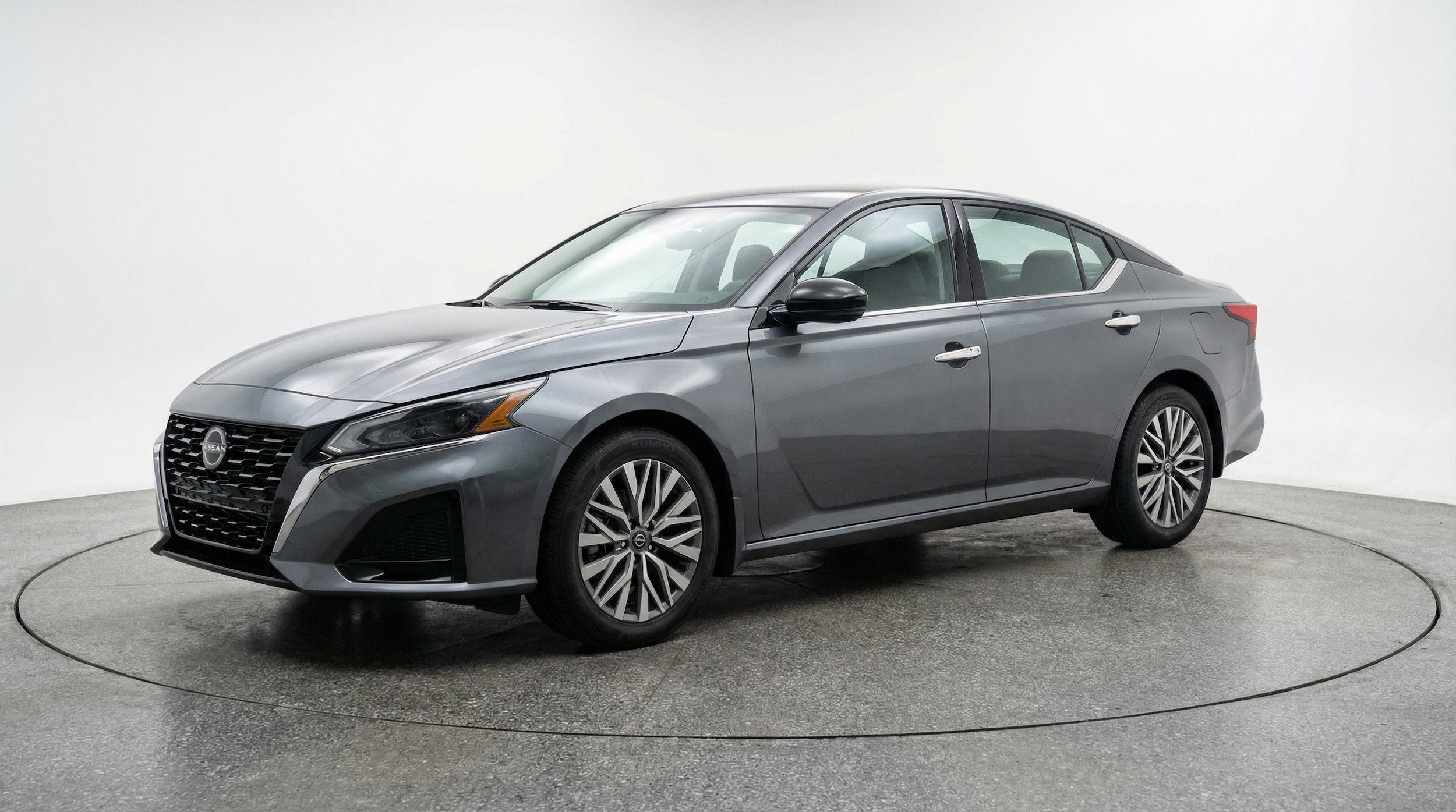 Thumbnail: 2025 Nissan Altima - 3