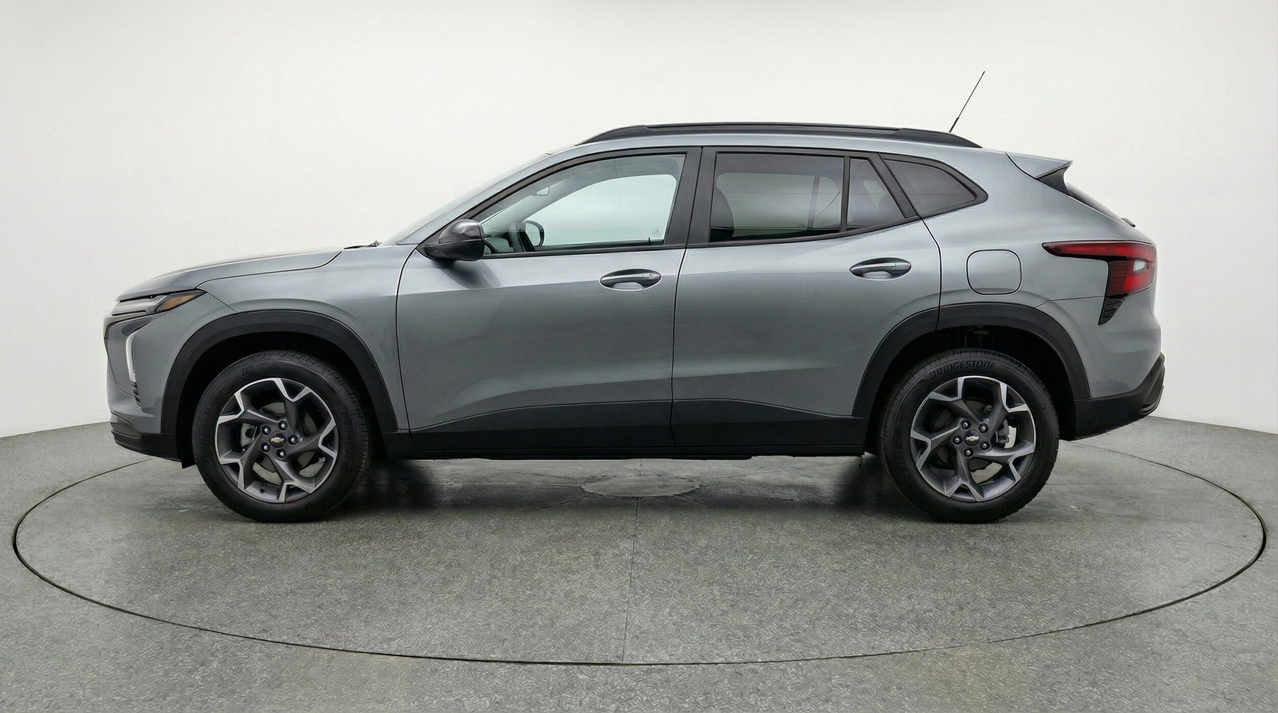Thumbnail: 2025 Chevrolet Trax - 5