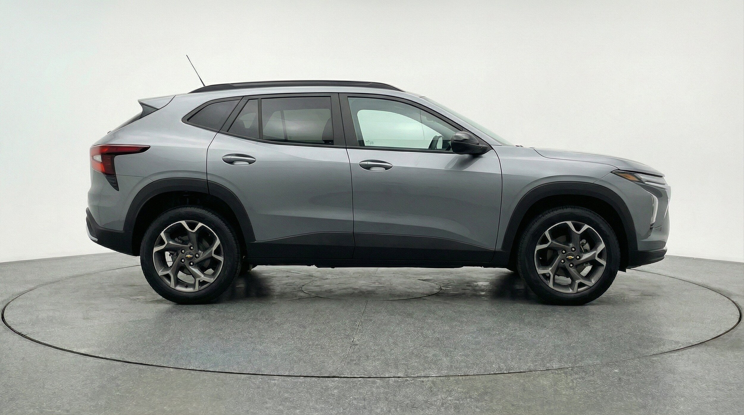 Thumbnail: 2025 Chevrolet Trax - 11