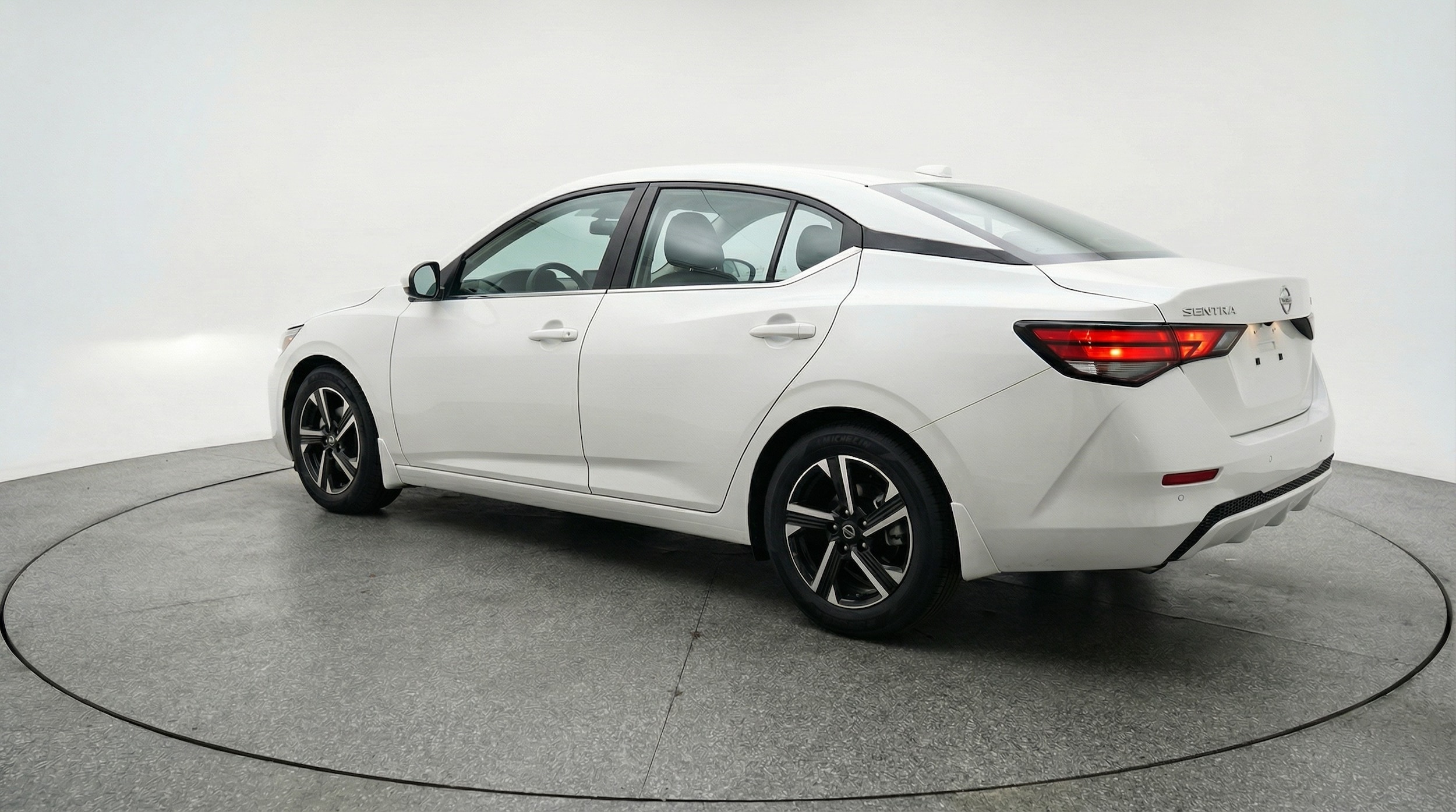 Thumbnail: 2025 Nissan Sentra - 5